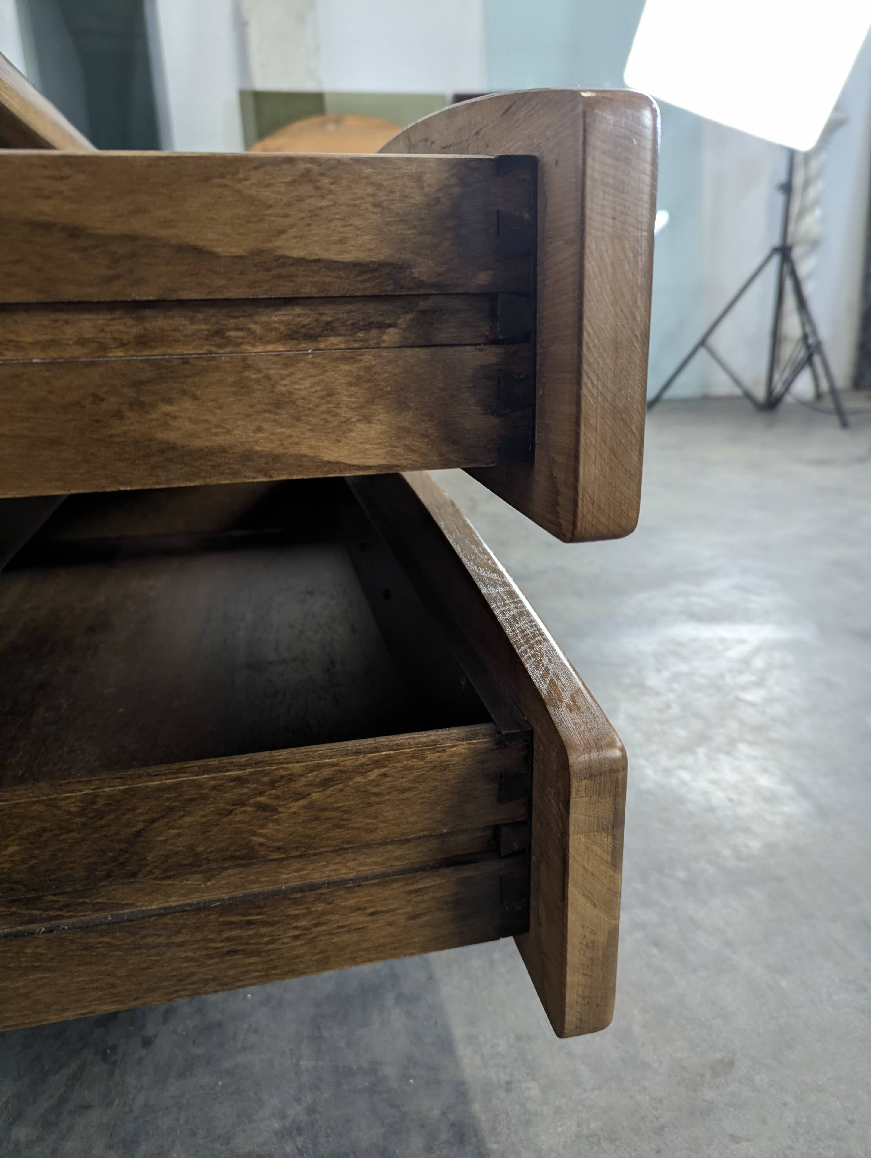 Low buffet in solid oak