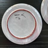 Pair of plates with thistle decoration