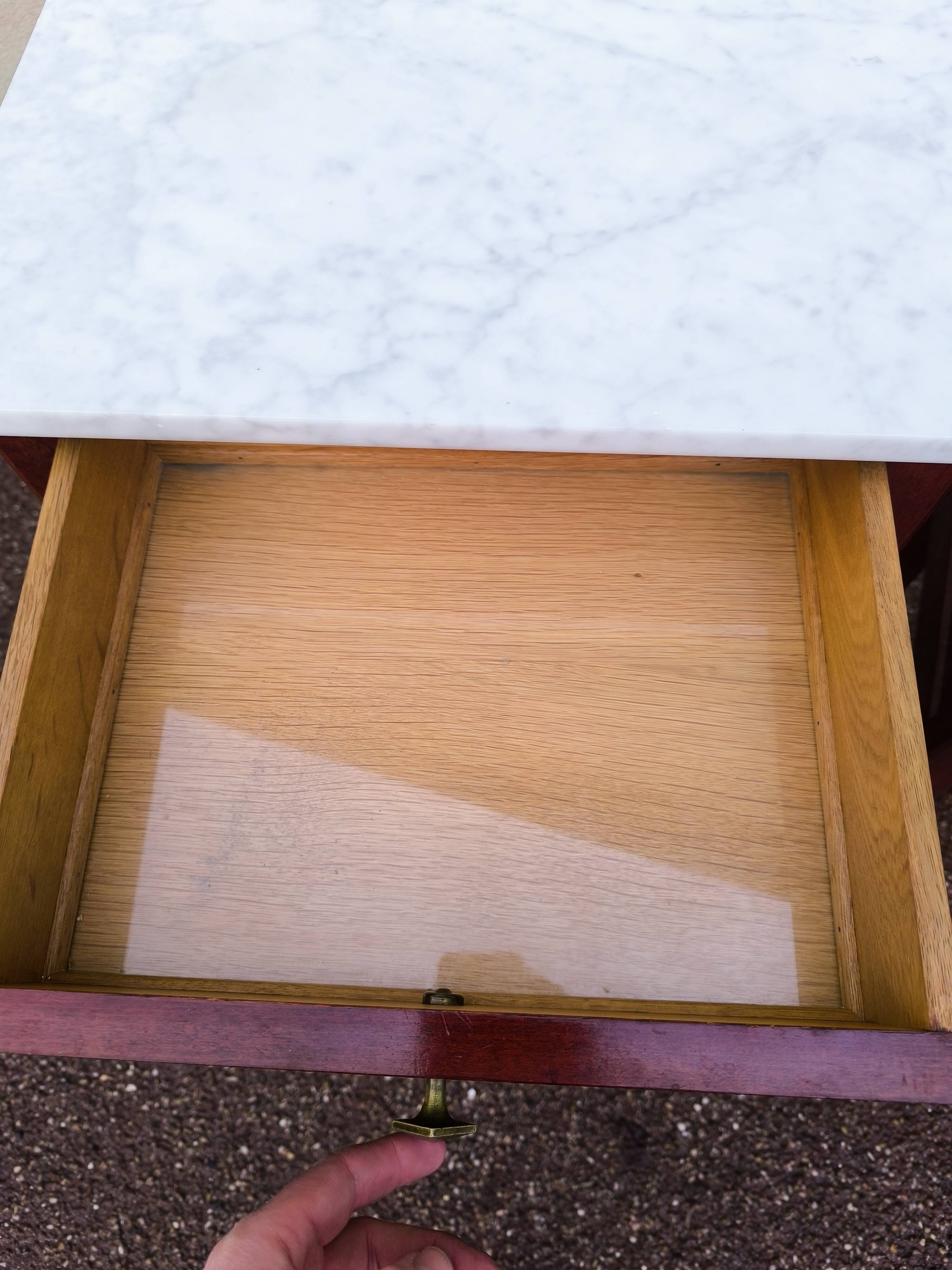 Set of 2 wooden and marble bedside tables.