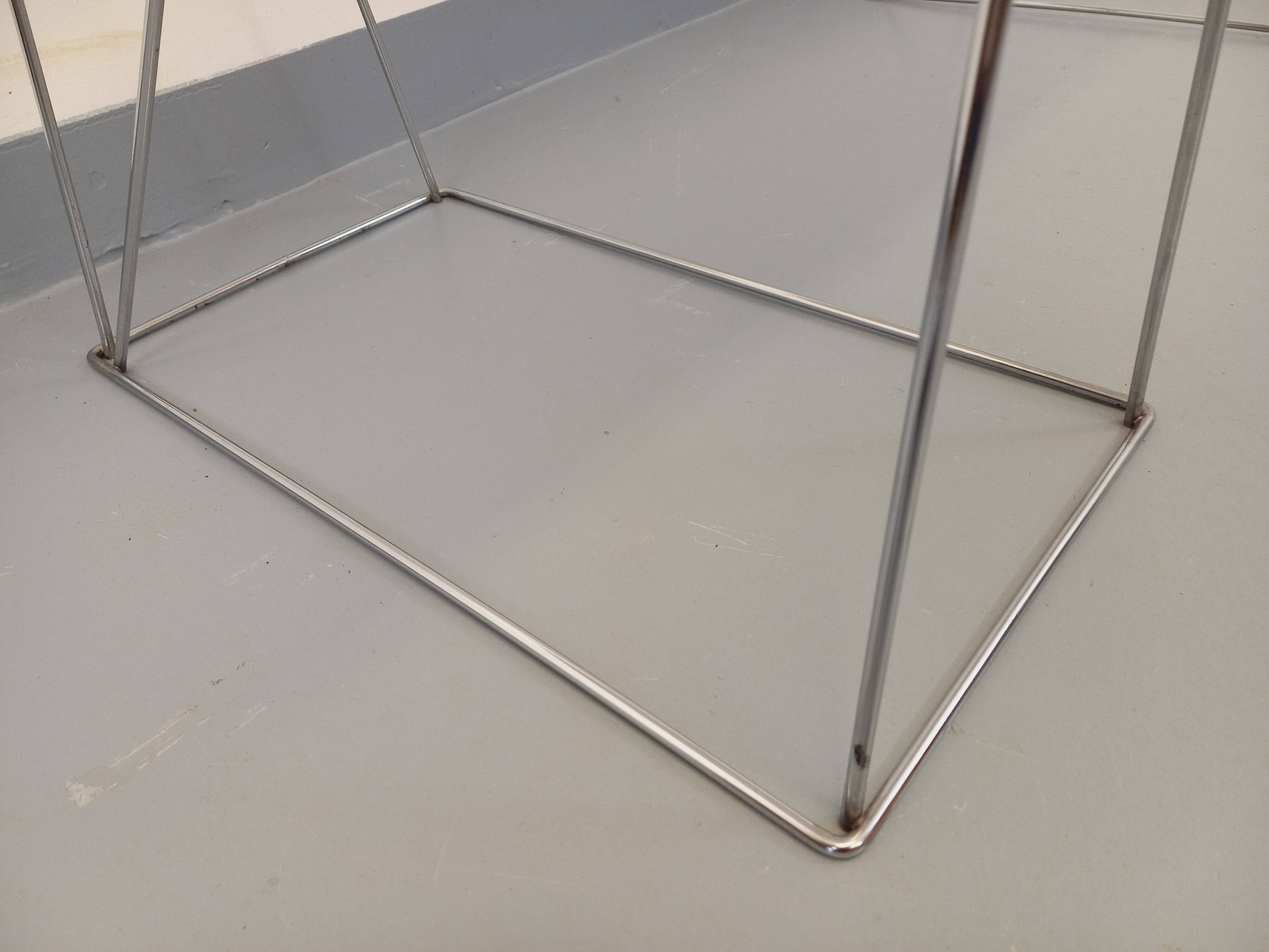 Bureau en verre fumé et métal chromé, années 70