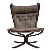 Années 1970, design norvégien de Sigurd Ressel, fauteuil modèle "Falcon".