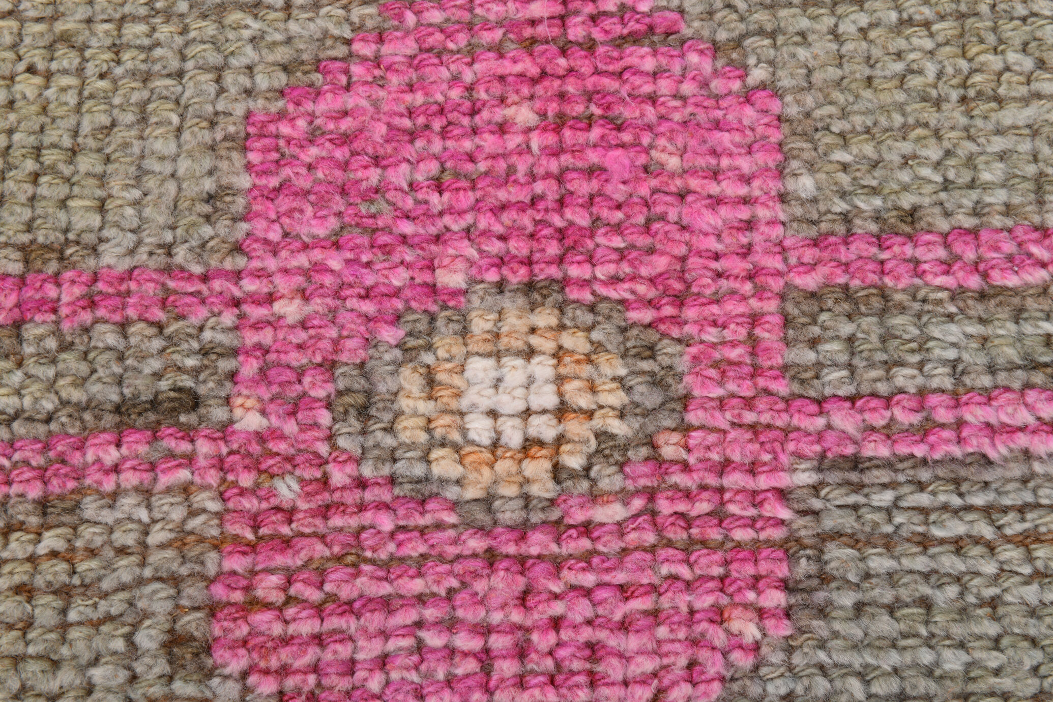 Neutral color handmade runner rug 317x87cm