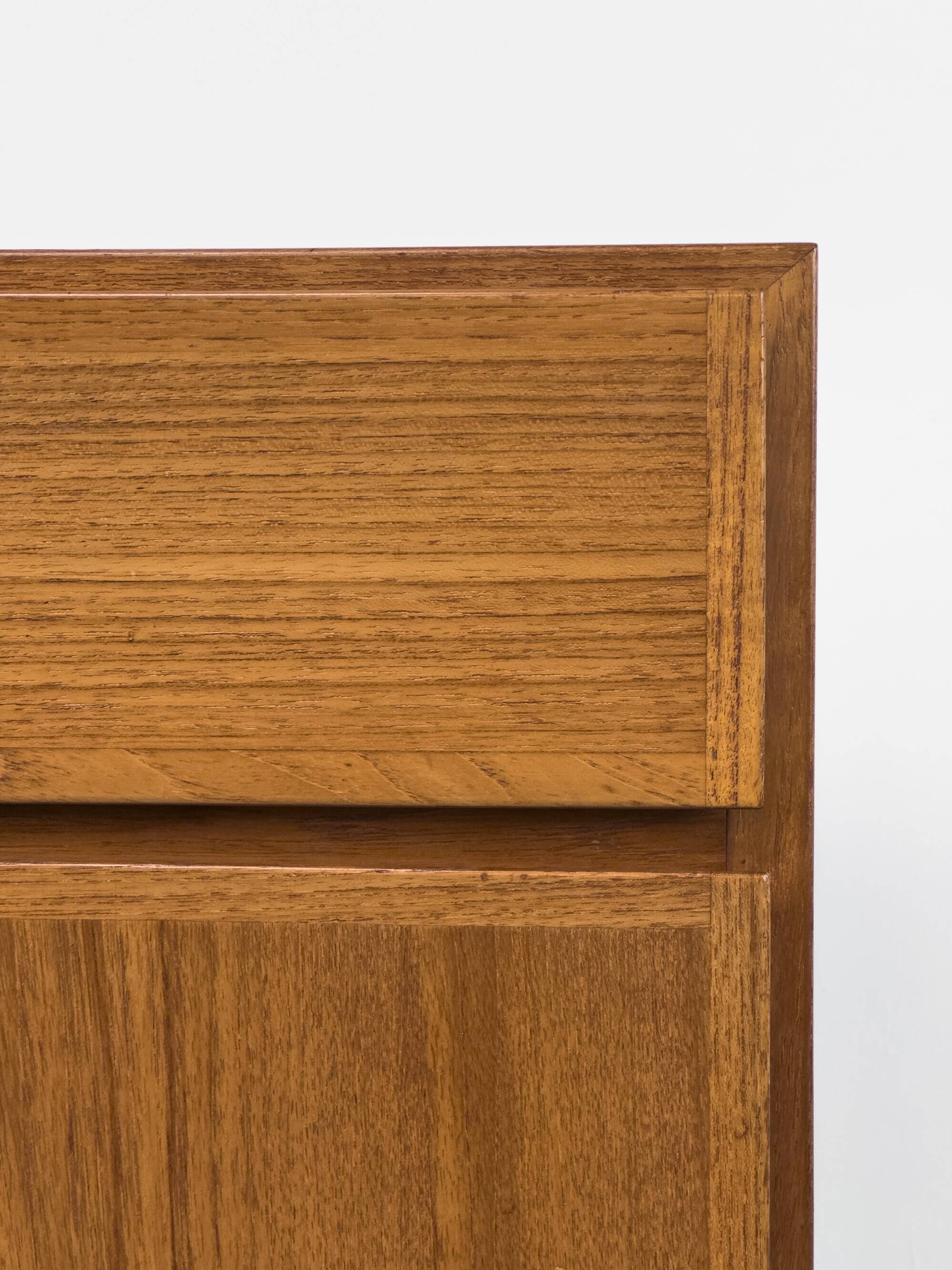 Armoire en teck avec tiroir d'Omann Jun, années 1960