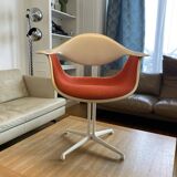 DAF Georges Nelson chair for Herman Miller. Foot la Fonda.