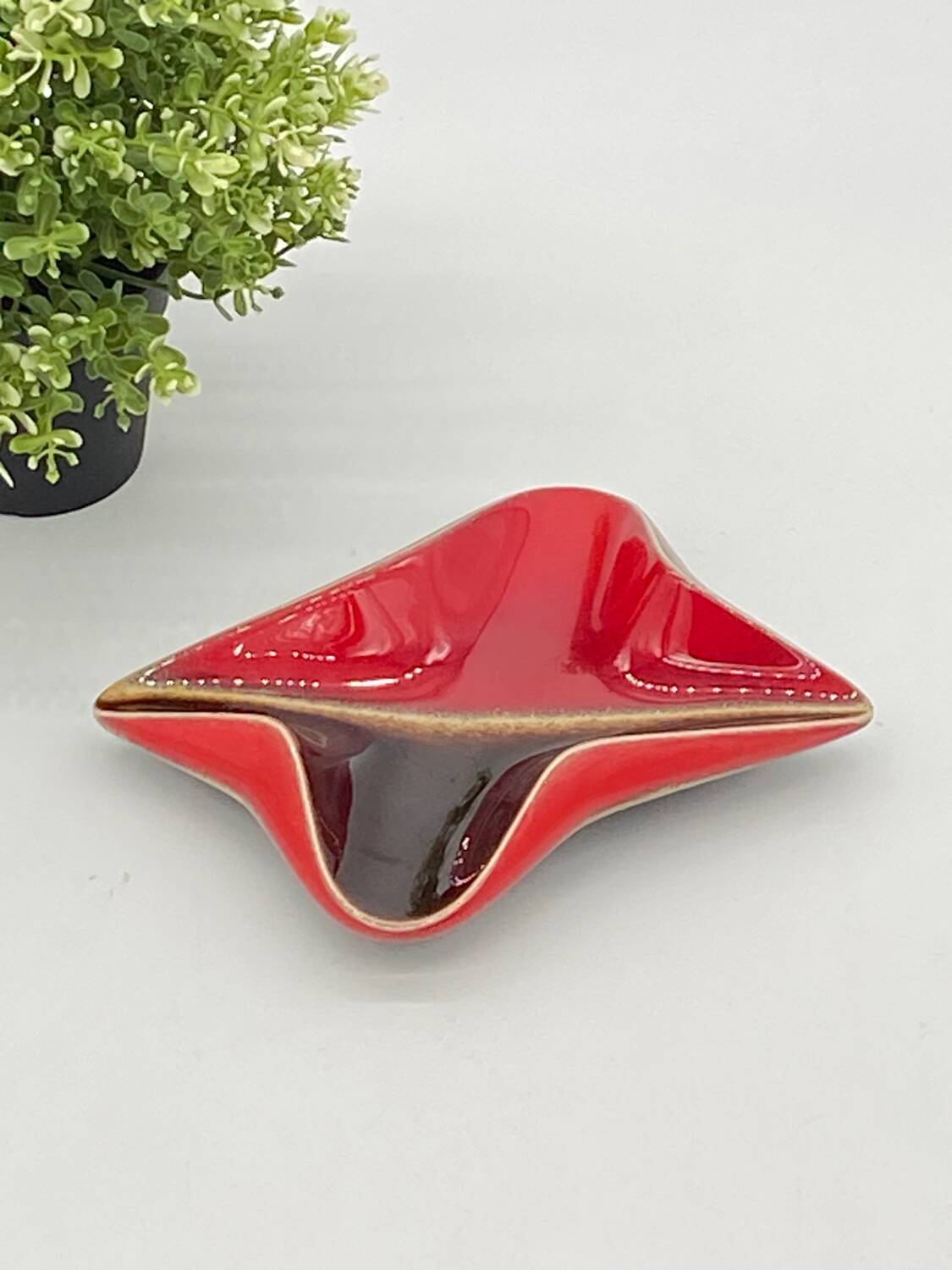 Glazed ceramic pocket tray, verceram, futuristic
