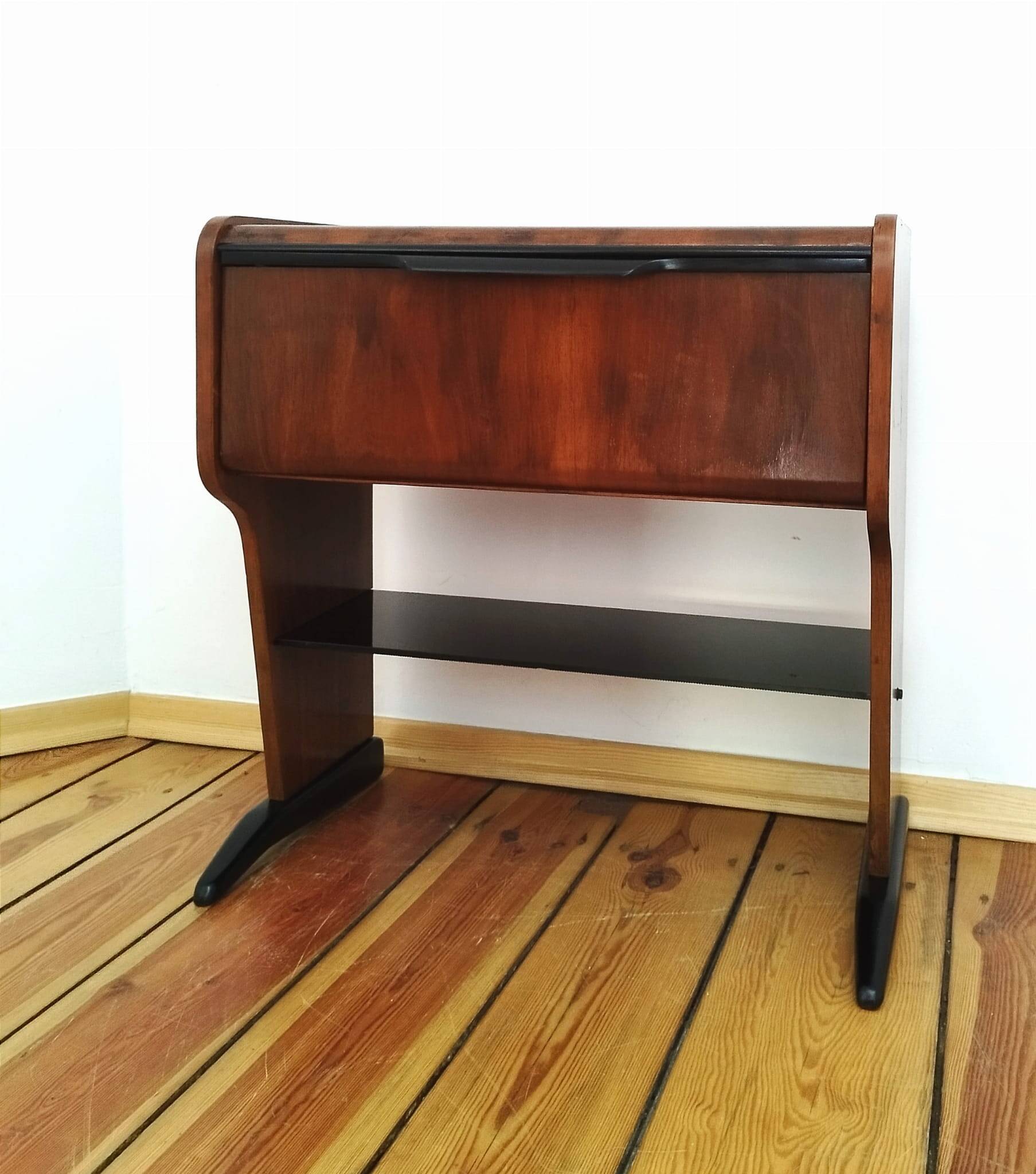 Jindrich Halabala TV cabinet, Czechoslovakia, 1940s