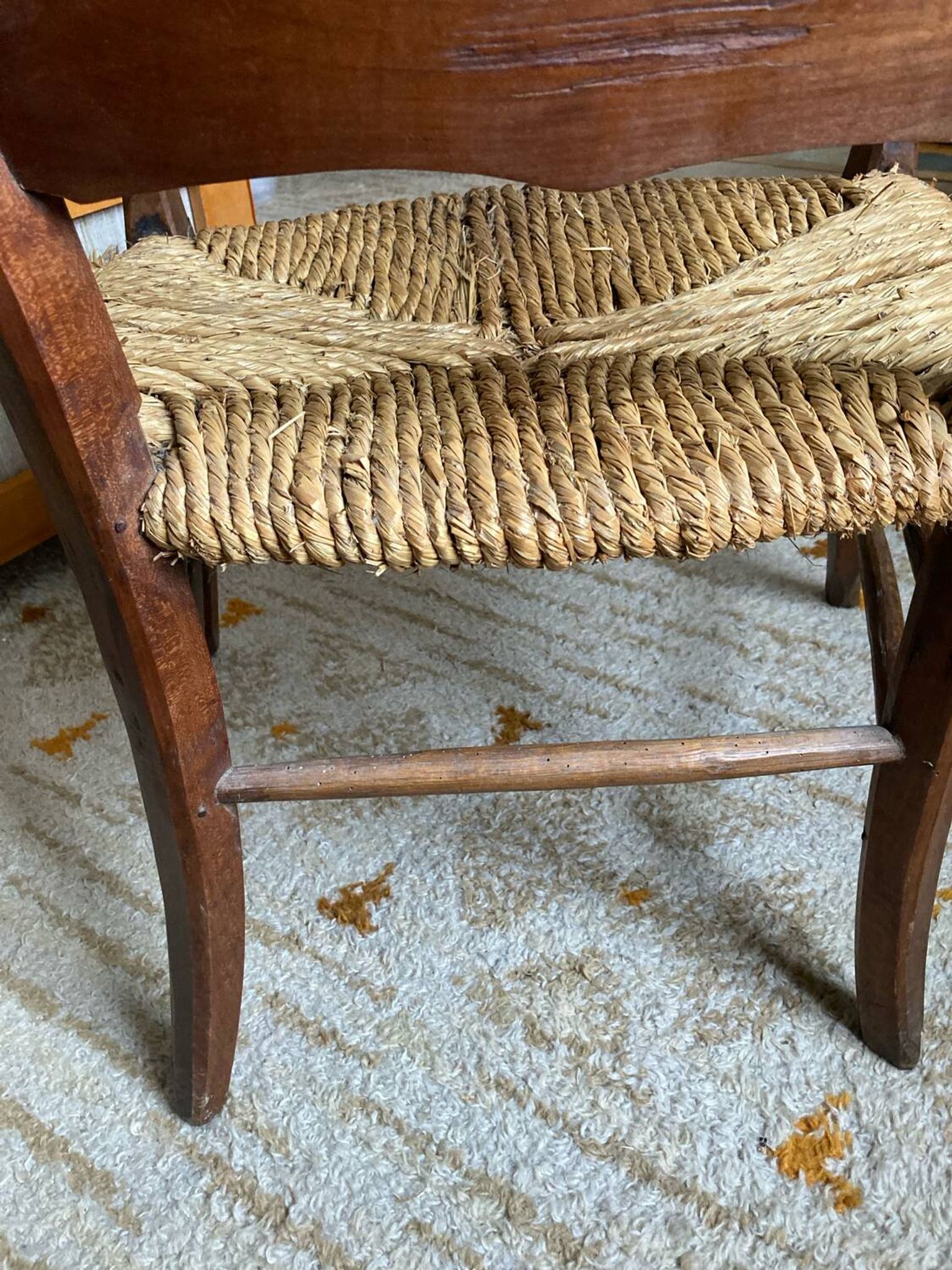 Fauteuil en paille art populaire