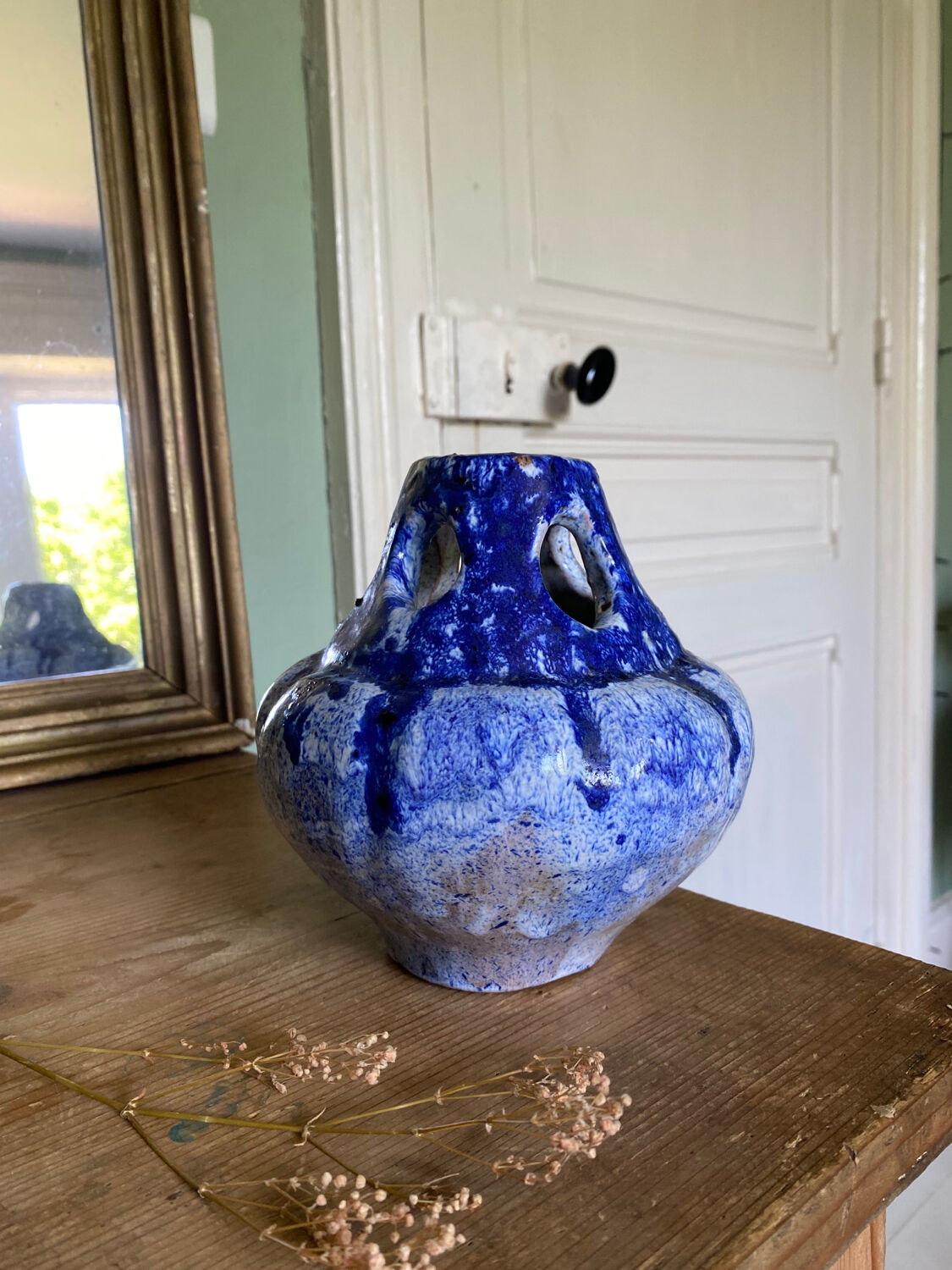 Fat lava glazed ceramic vase