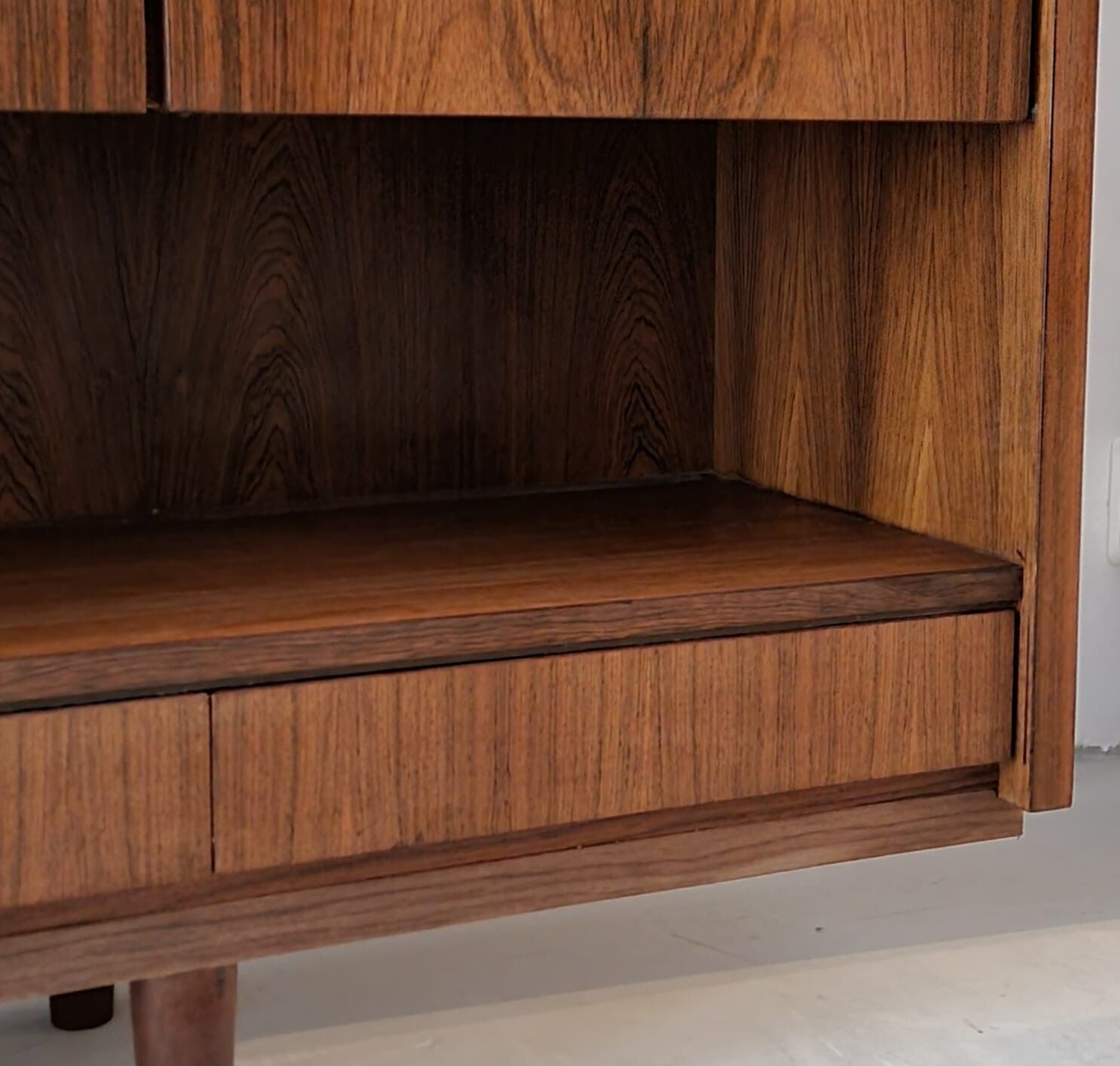 Tableau central du milieu du siècle