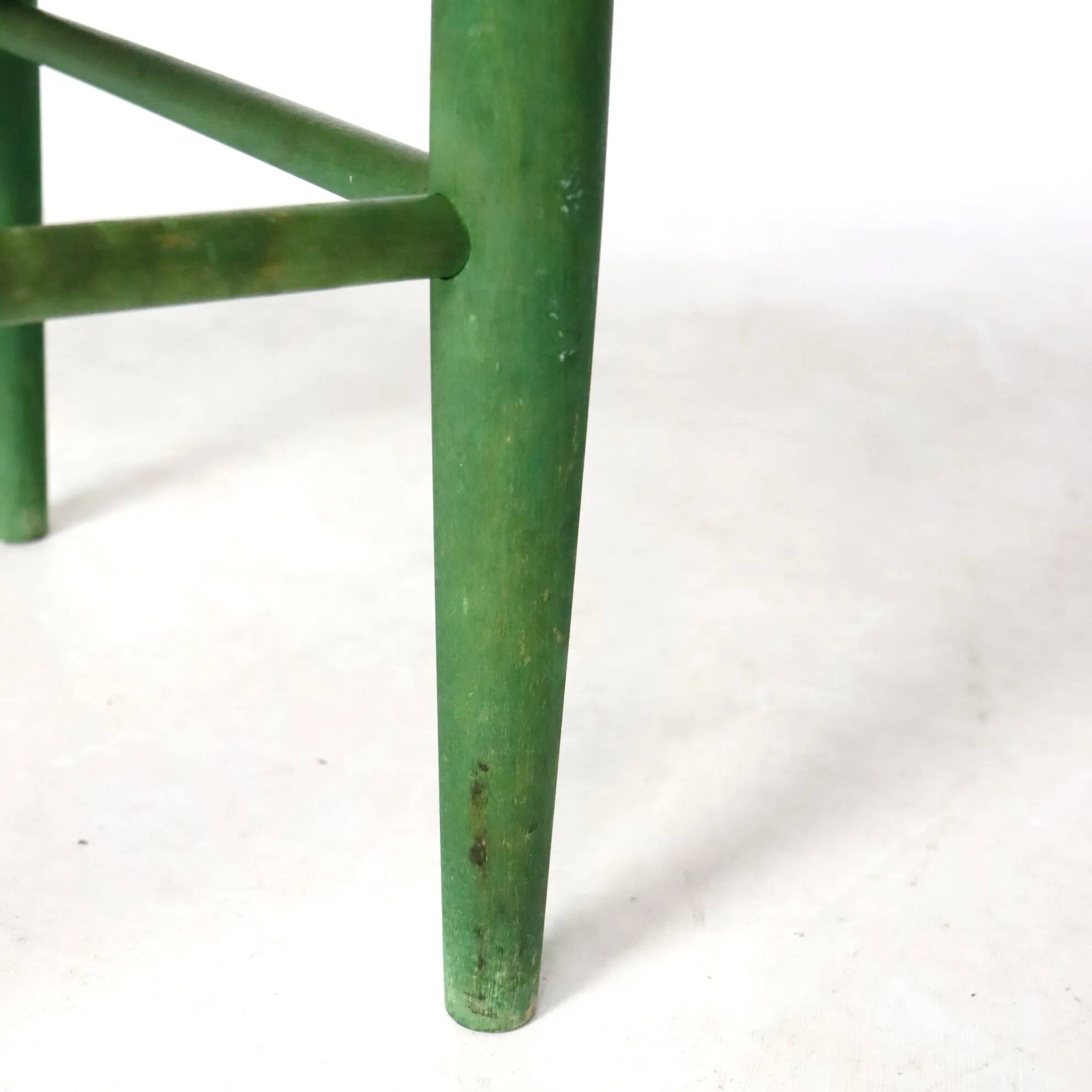 Scandinavian rope stool