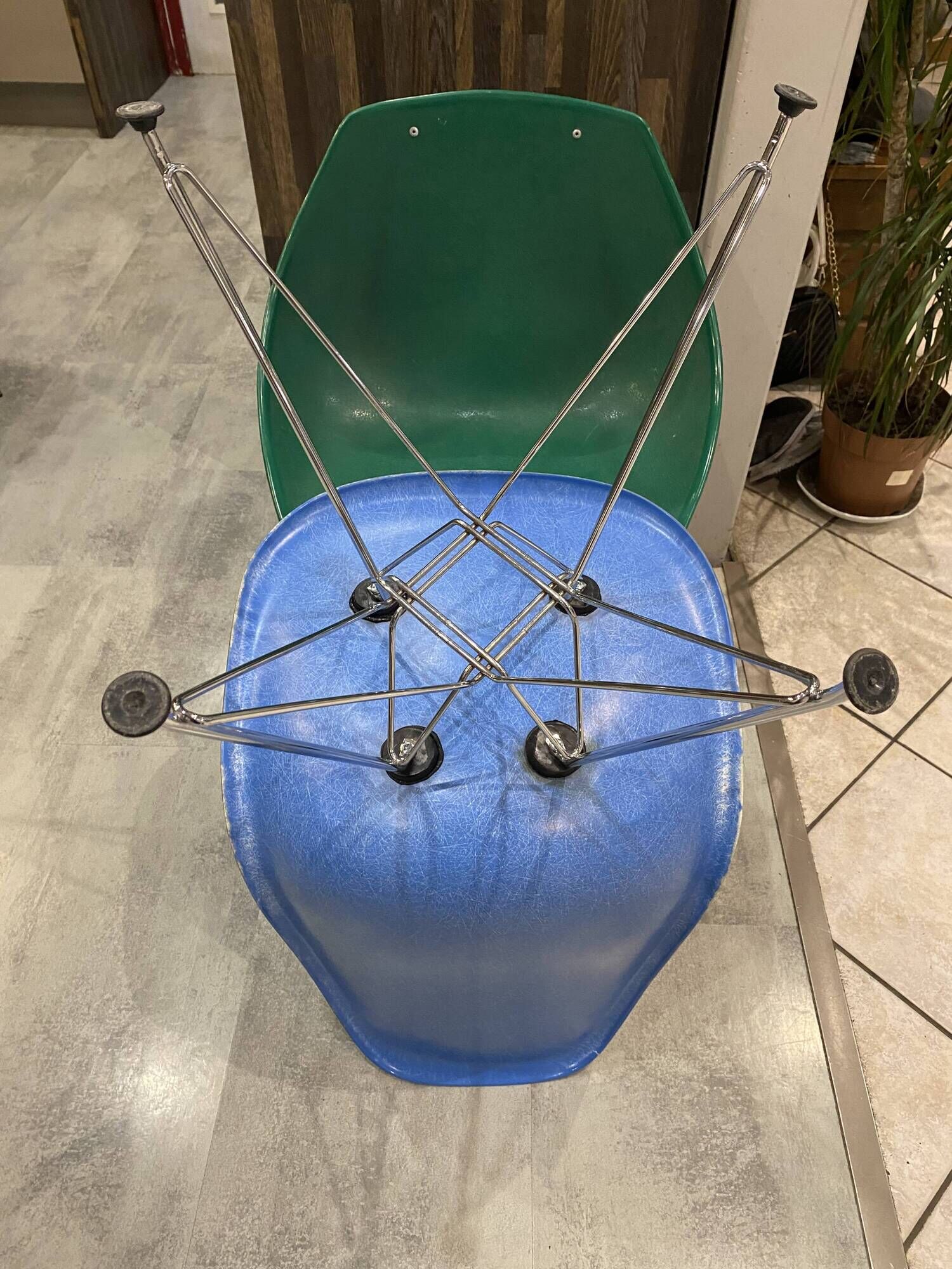 Turquoise blue DSR Eiffel fiberglass chair Eames Herman Miller vintage