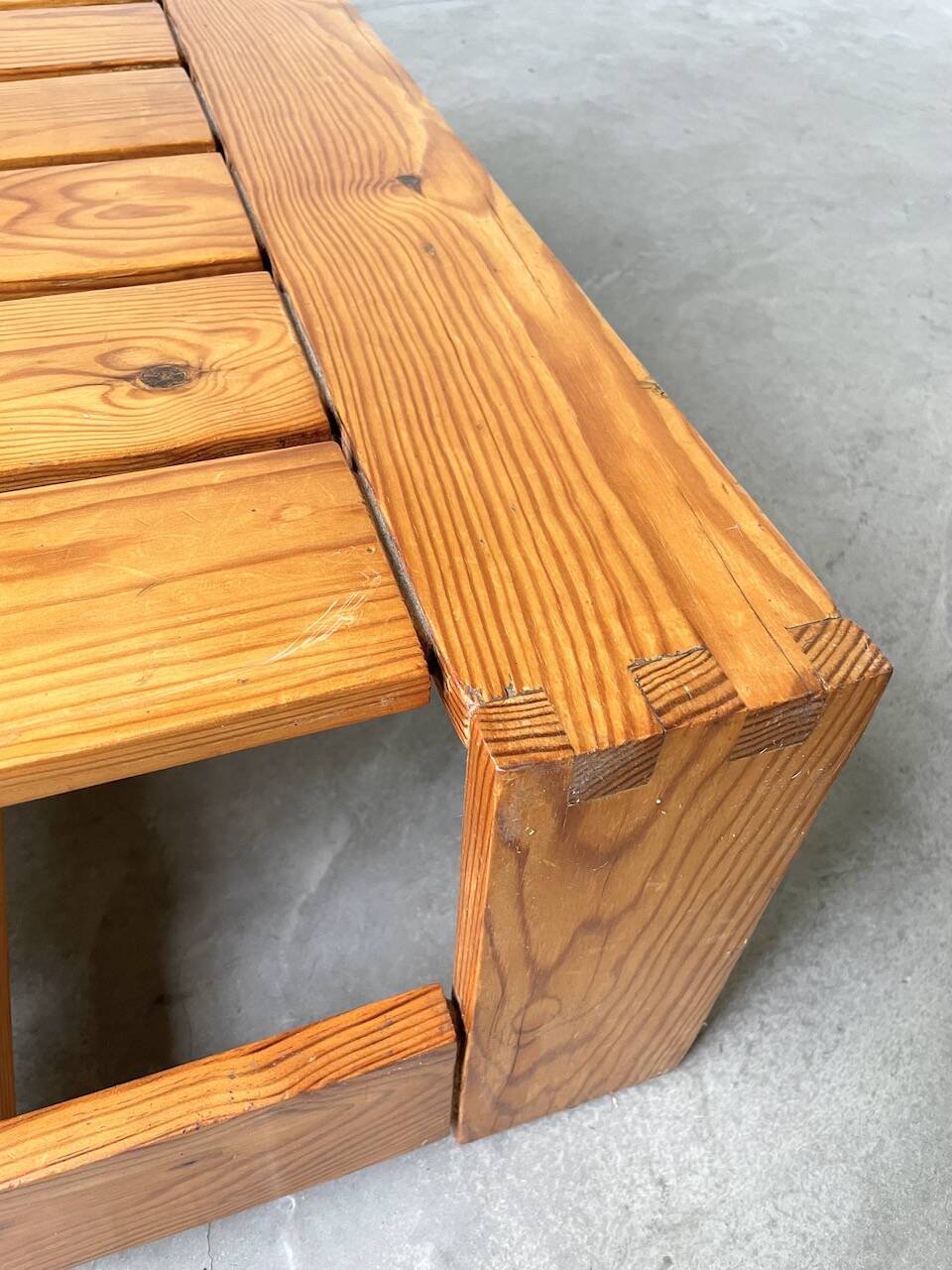 70s pine table regain