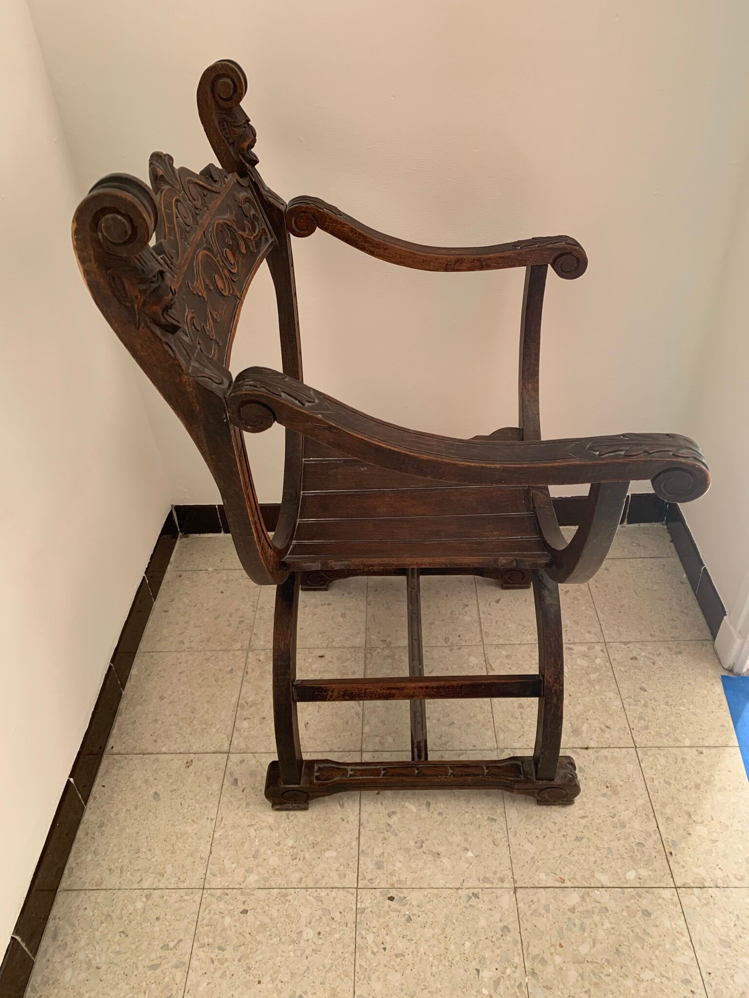 Dagobert armchair