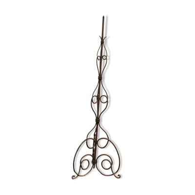 Pied de lampe en fer forgé vintage, lampadaire tripode volutes