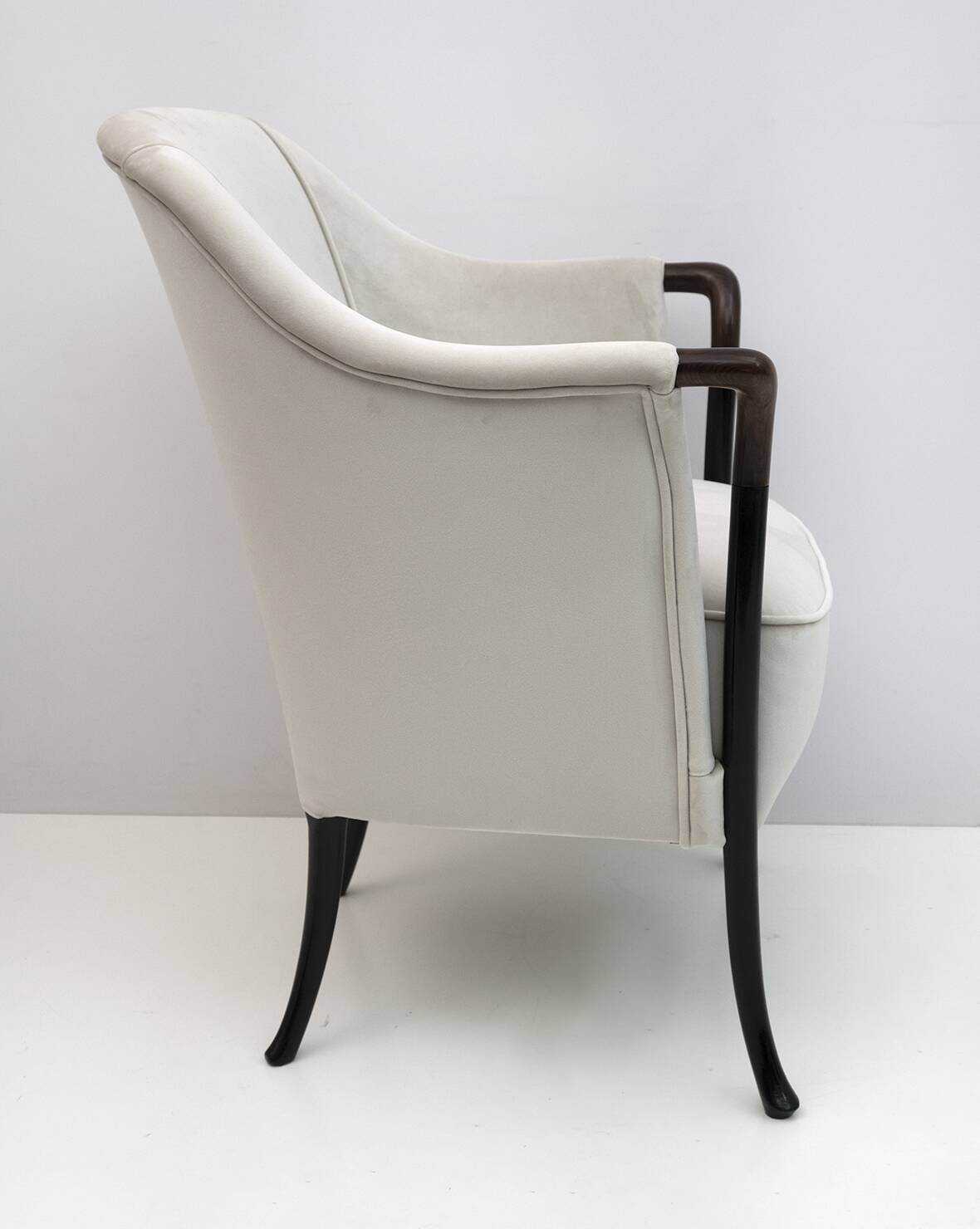 Pair of Giorgetti Italian Velvet Armchairs "Progetti", 1980s