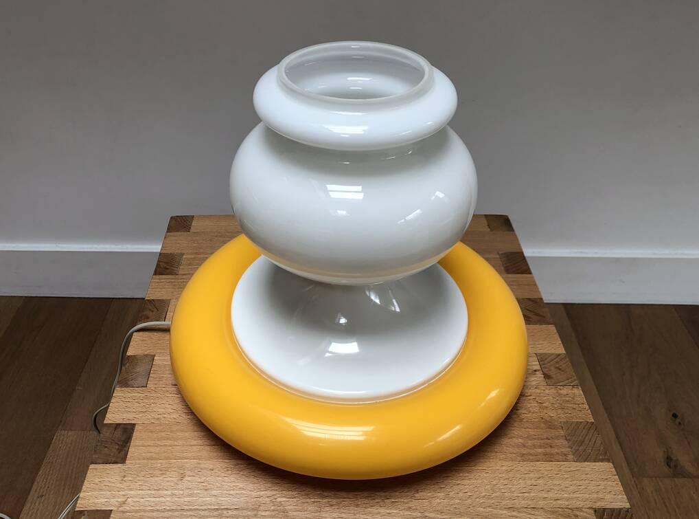Vintage 1970 yellow lamp