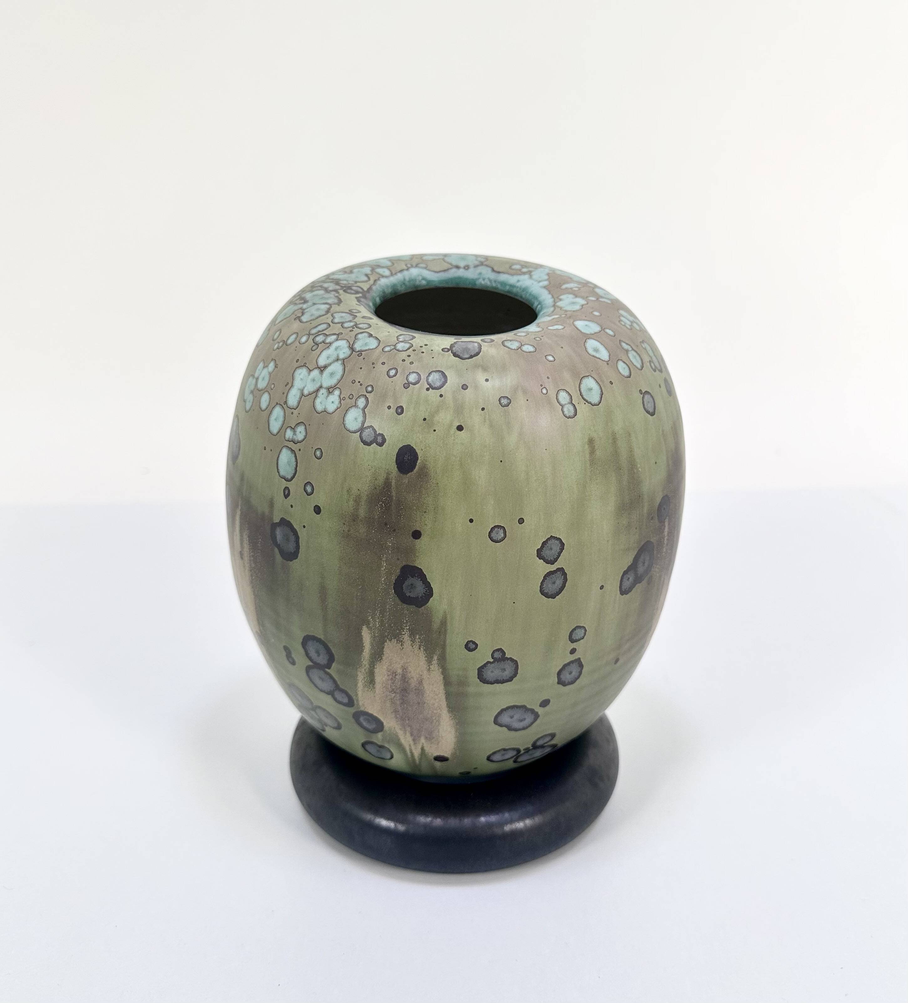 Glazed ceramic art vase with standing ceramic ring by Hanne Wydra-Jantz, Germany 1980