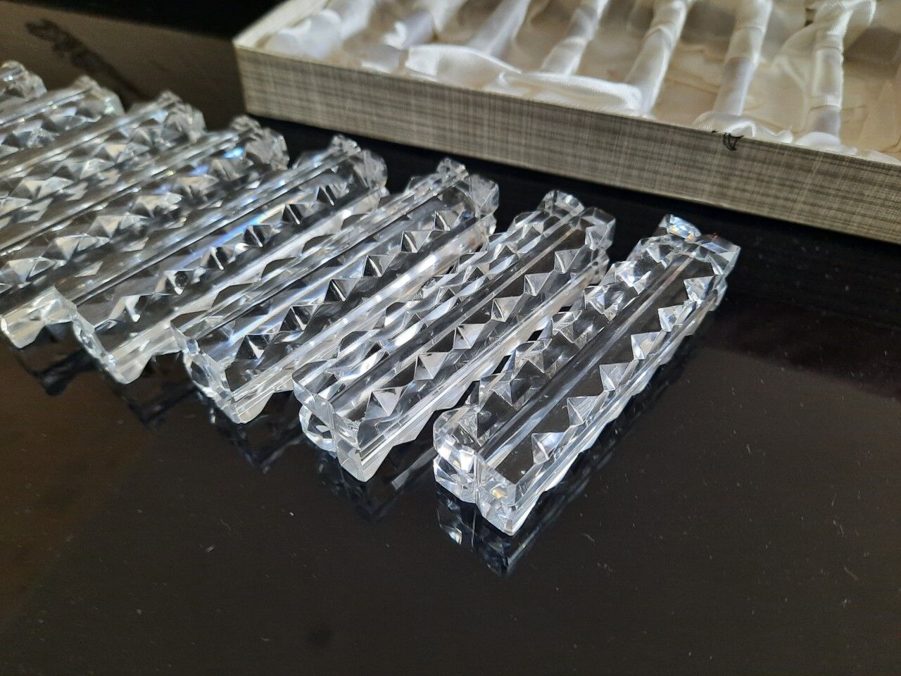Box of 12 crystal knife holders