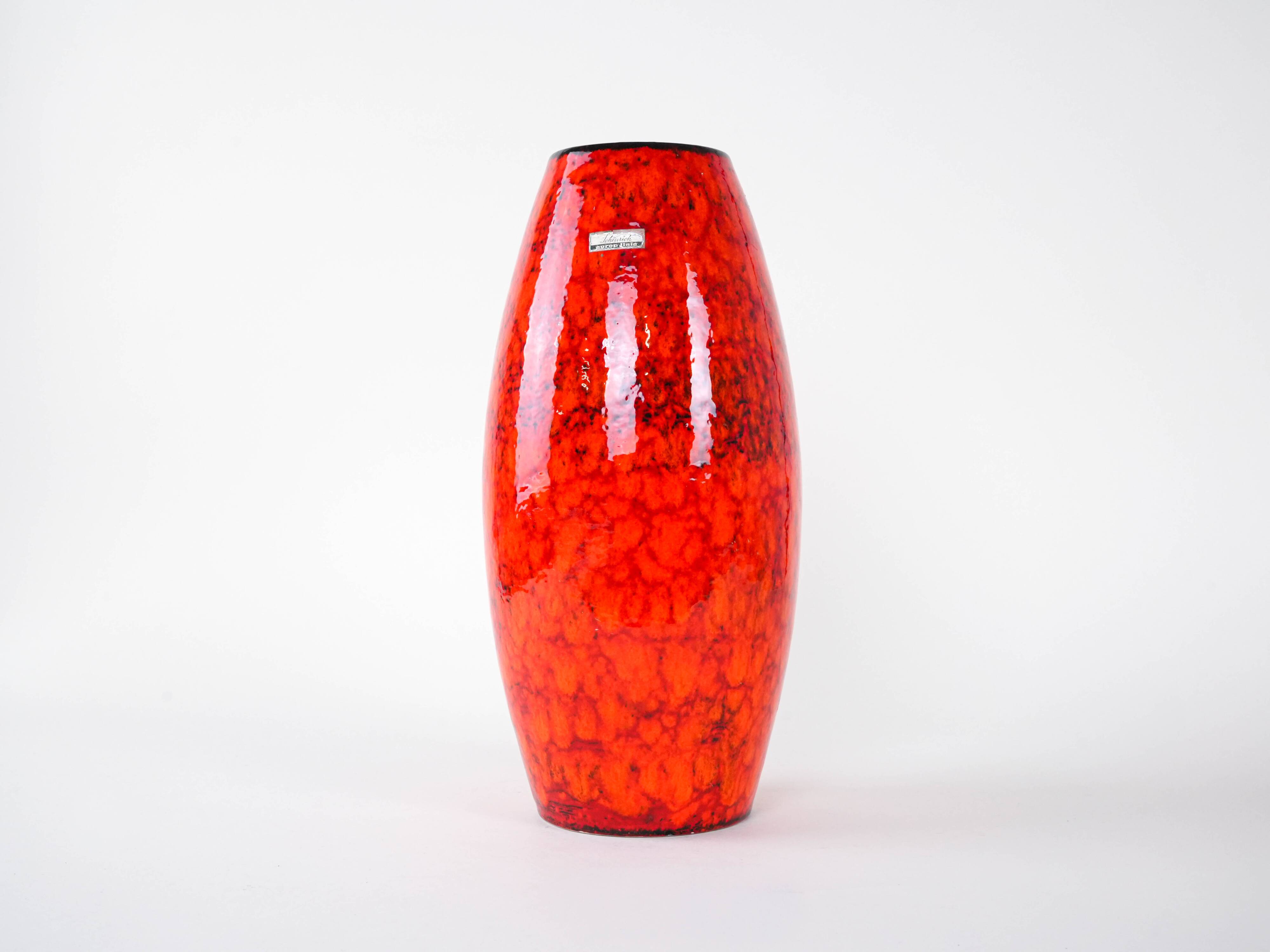 Vase en céramique rouge, design allemand, années 1960, fabriqué par Scheurich.