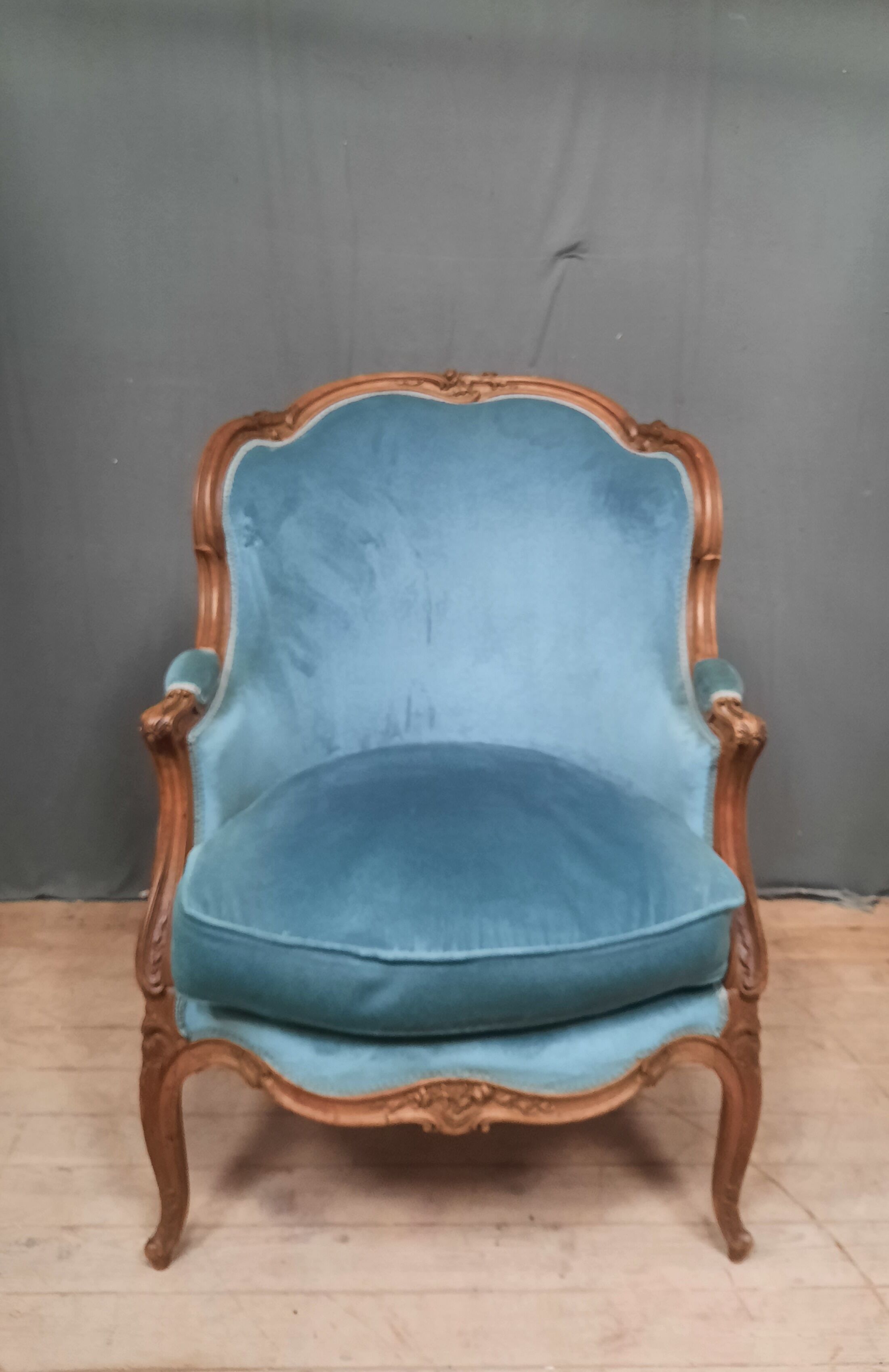 Blue shepherd Louis XV style