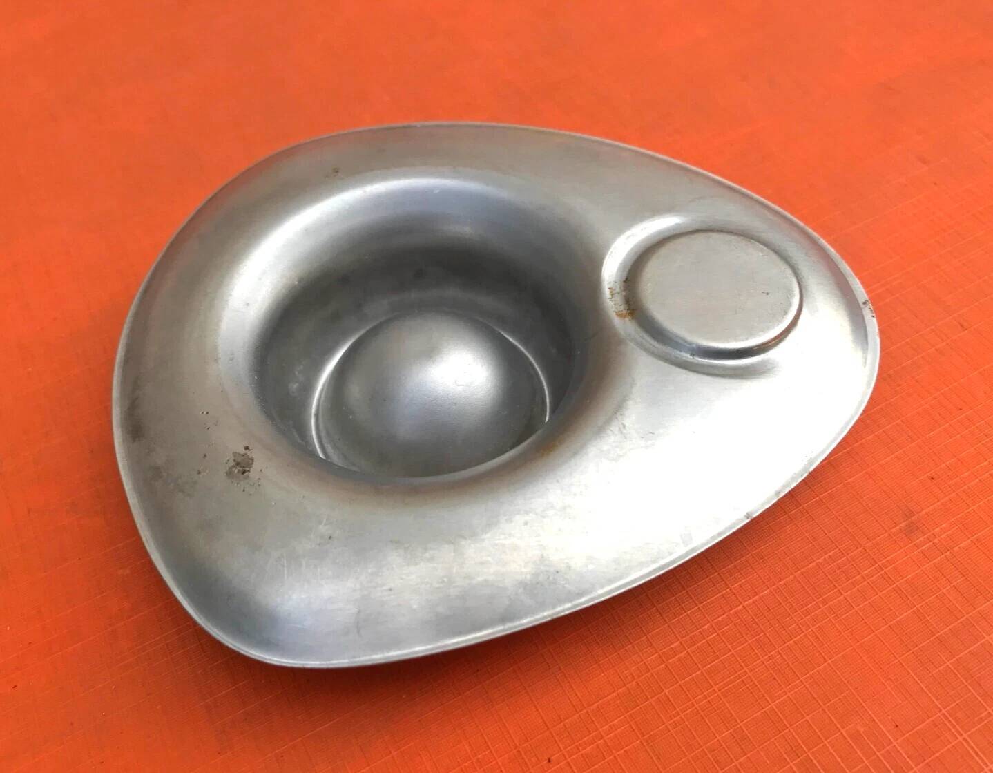 1960s Space Age Design Egg Cup / Salt Shaker