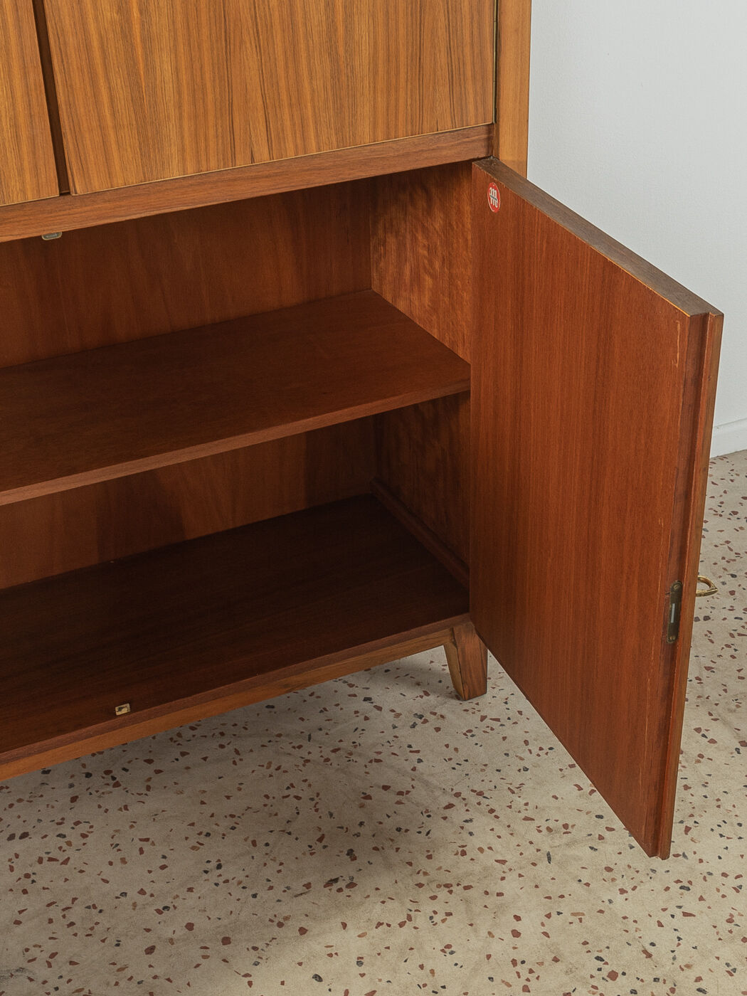 1950s Dresser, Musterring