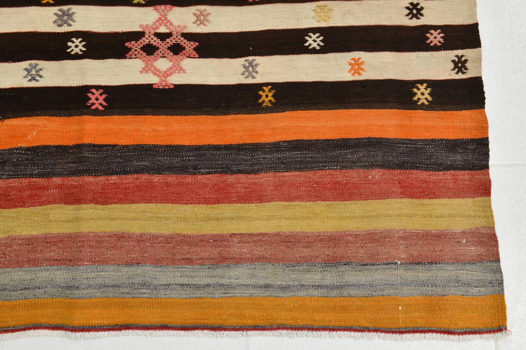 Tapis kilim vintage turc rayé multicolore à motifs géométriques, 190x320 cm
