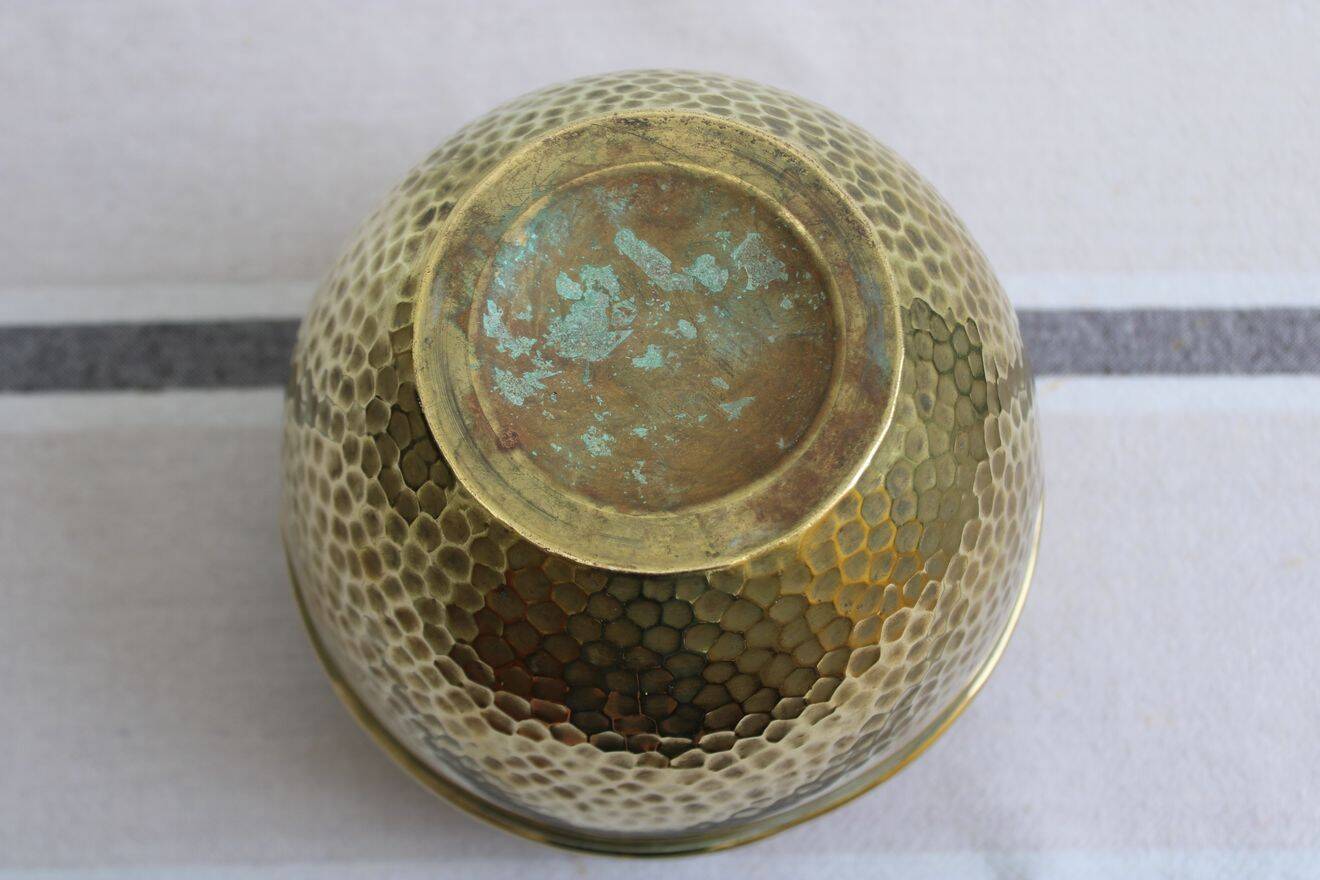 Cache-pot en laiton doré