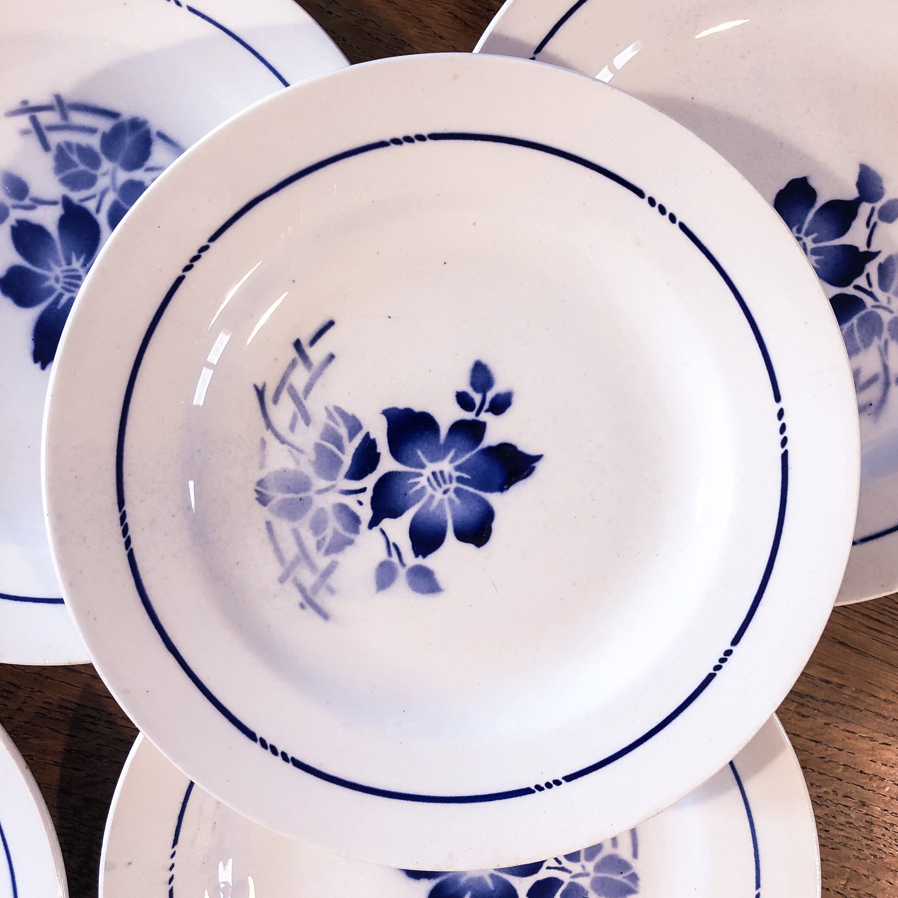 9 semi-hollow plates St Amand