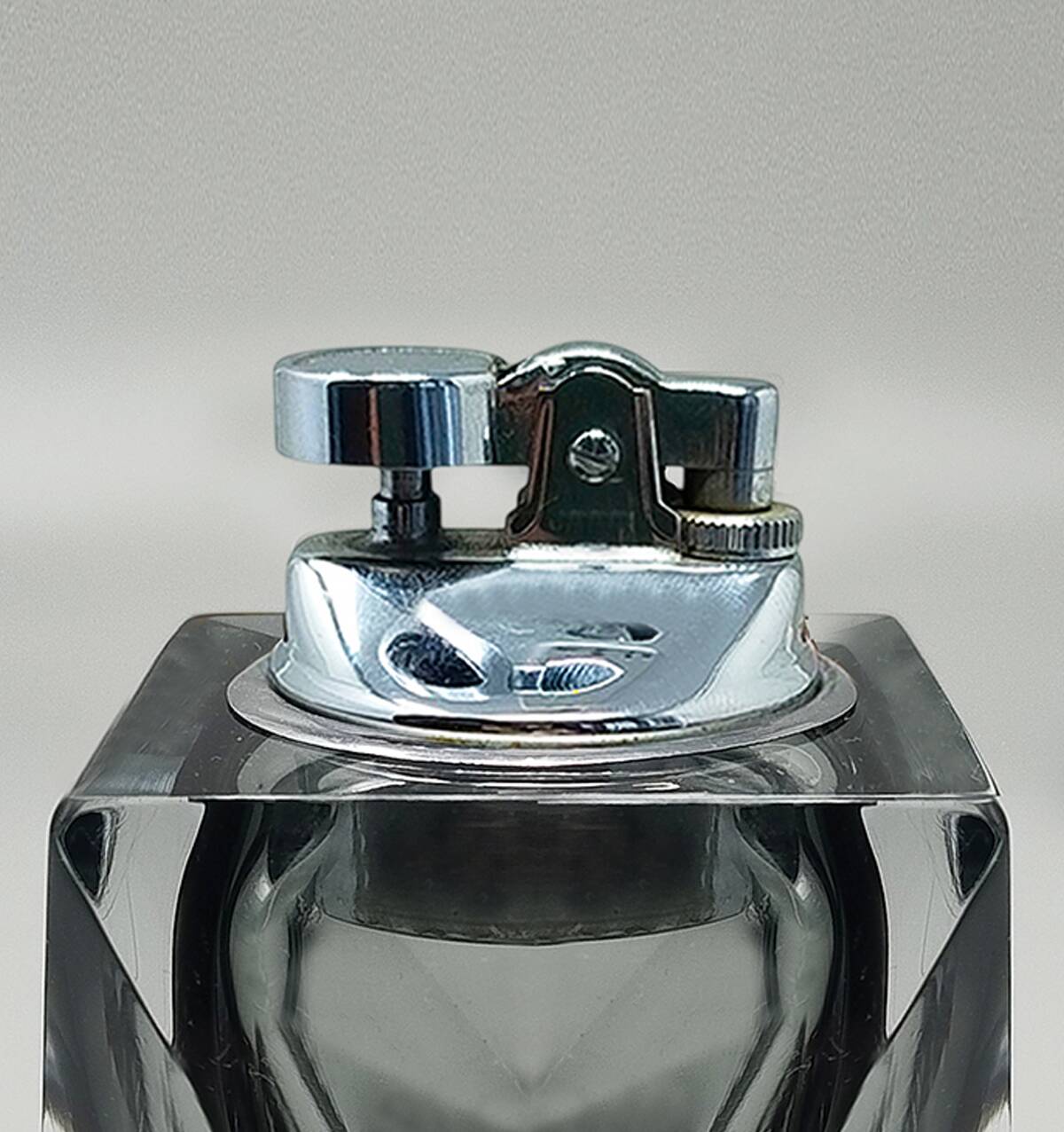 1960s Stunning Table Lighter in Murano Sommerso Glass By Flavio Poli for Se