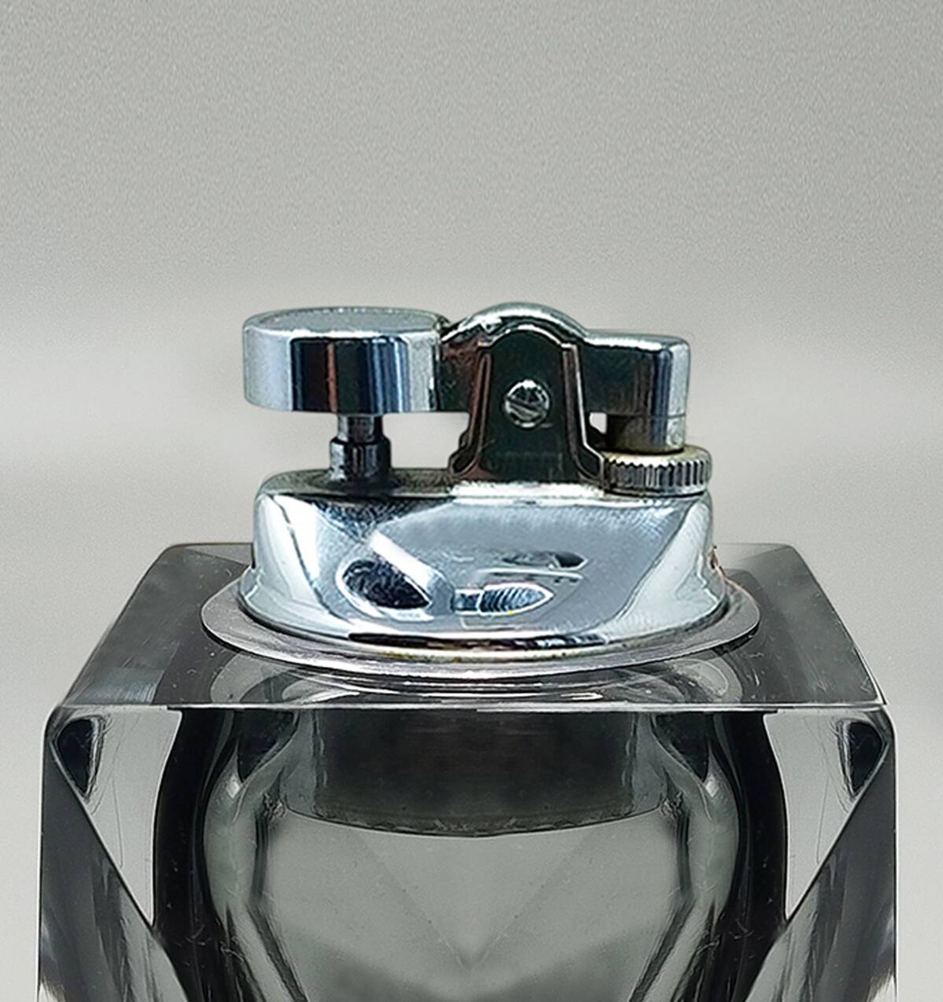 1960s Stunning Table Lighter in Murano Sommerso Glass By Flavio Poli for Se