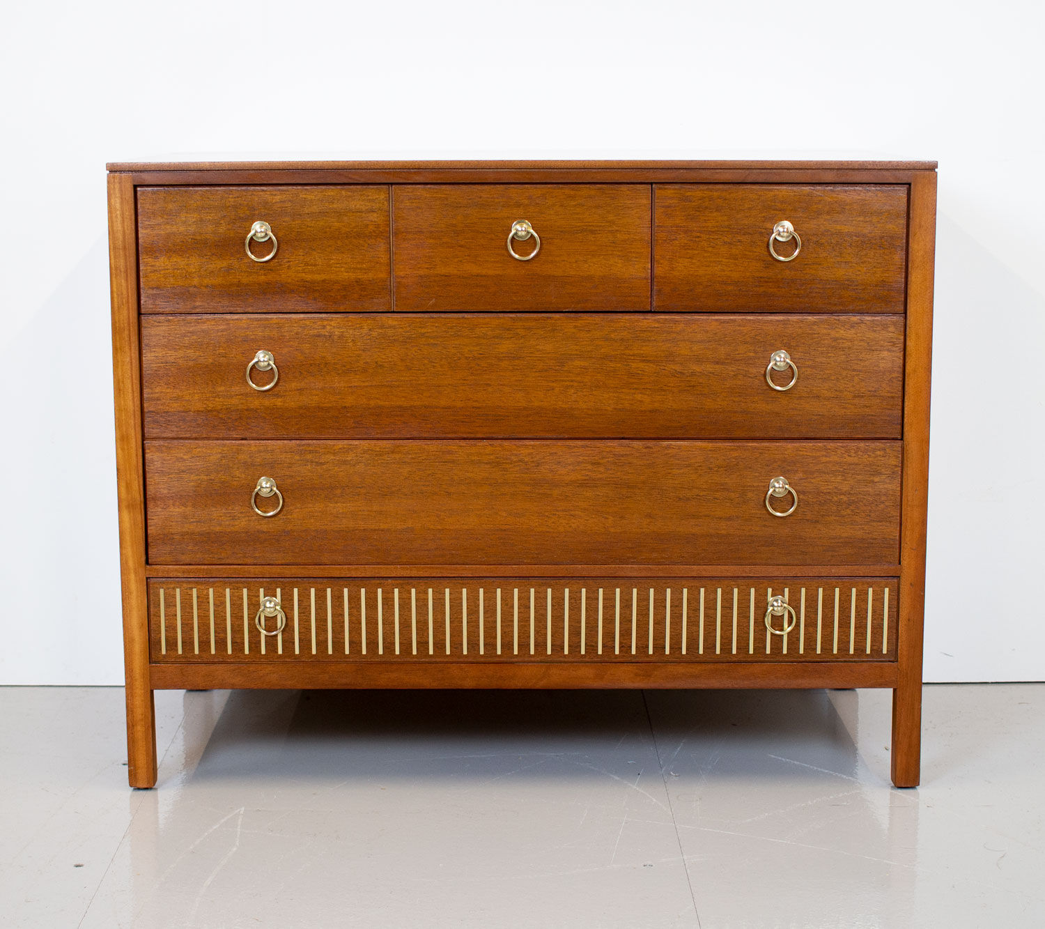 Commode en acajou des années 1950 par Heals