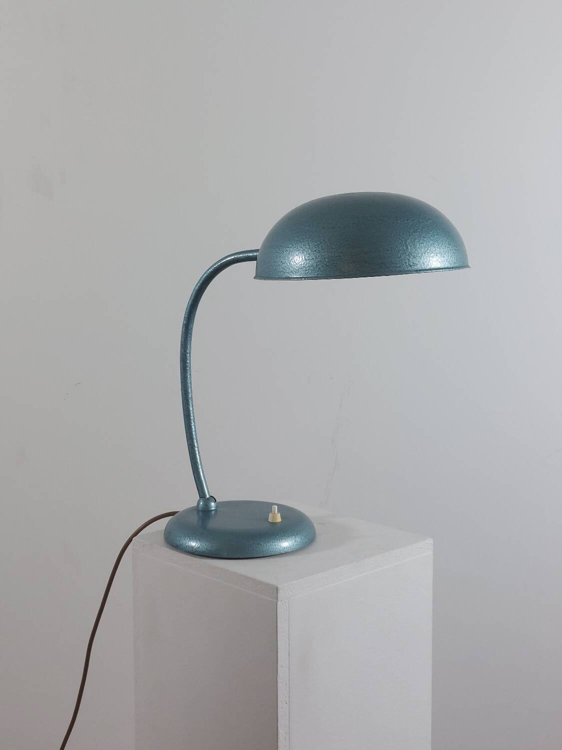 1940s Bauhaus-style workshop desk lamp by Gebrüder Cosack