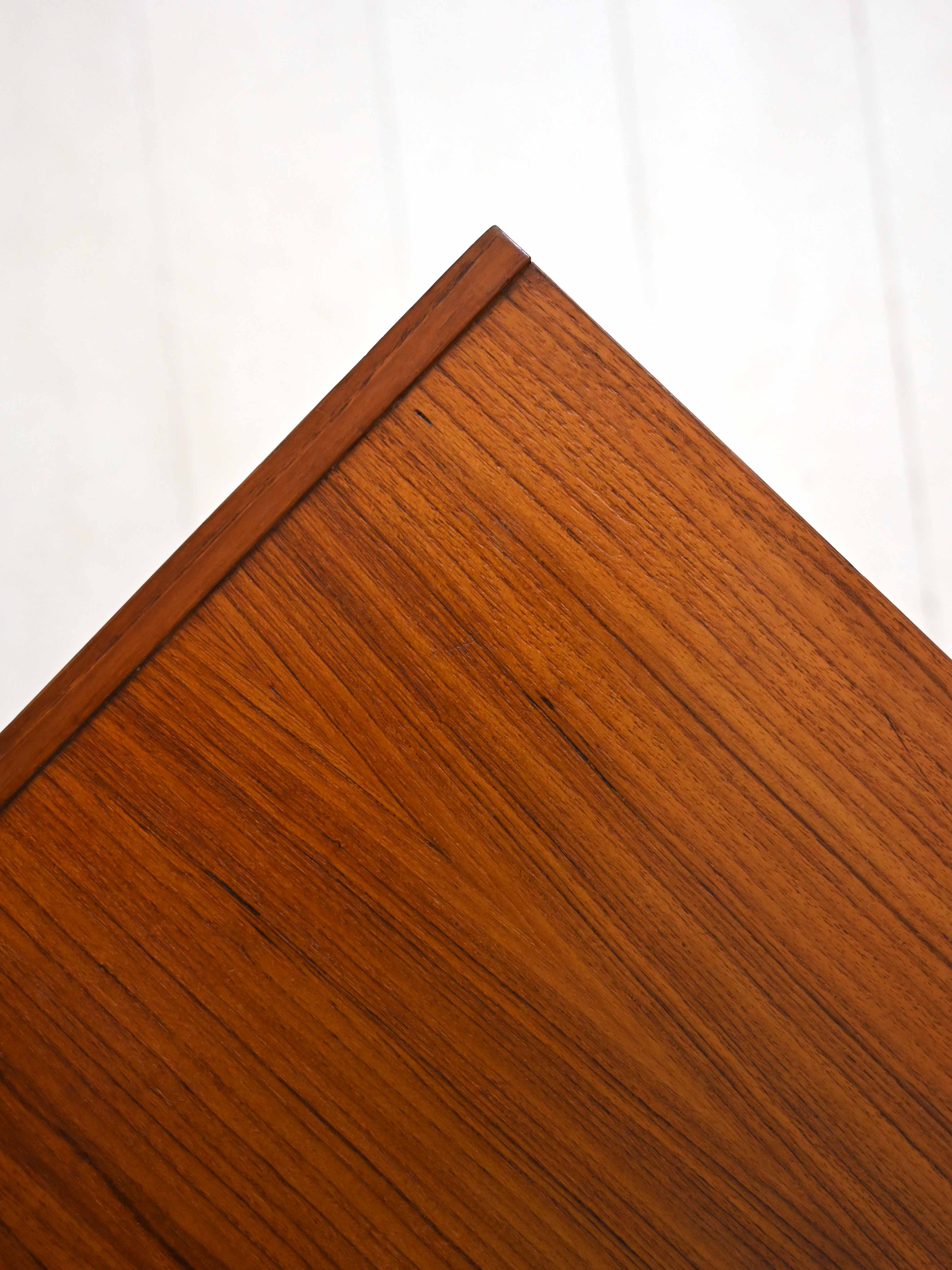 Modern antique chest of drawers with four drawers