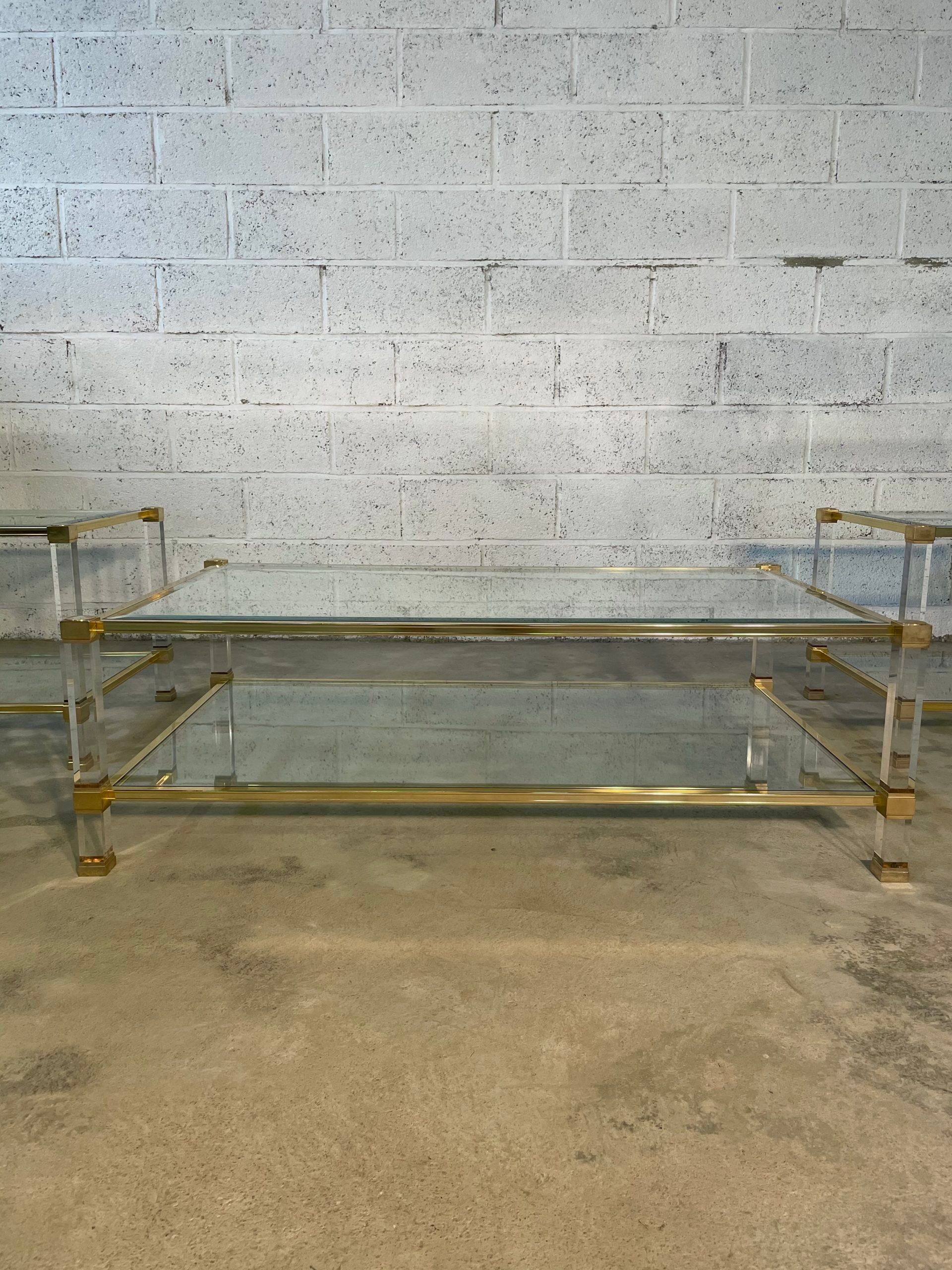 Pair of sofa ends and coffee table Pierre Vandel in altuglas