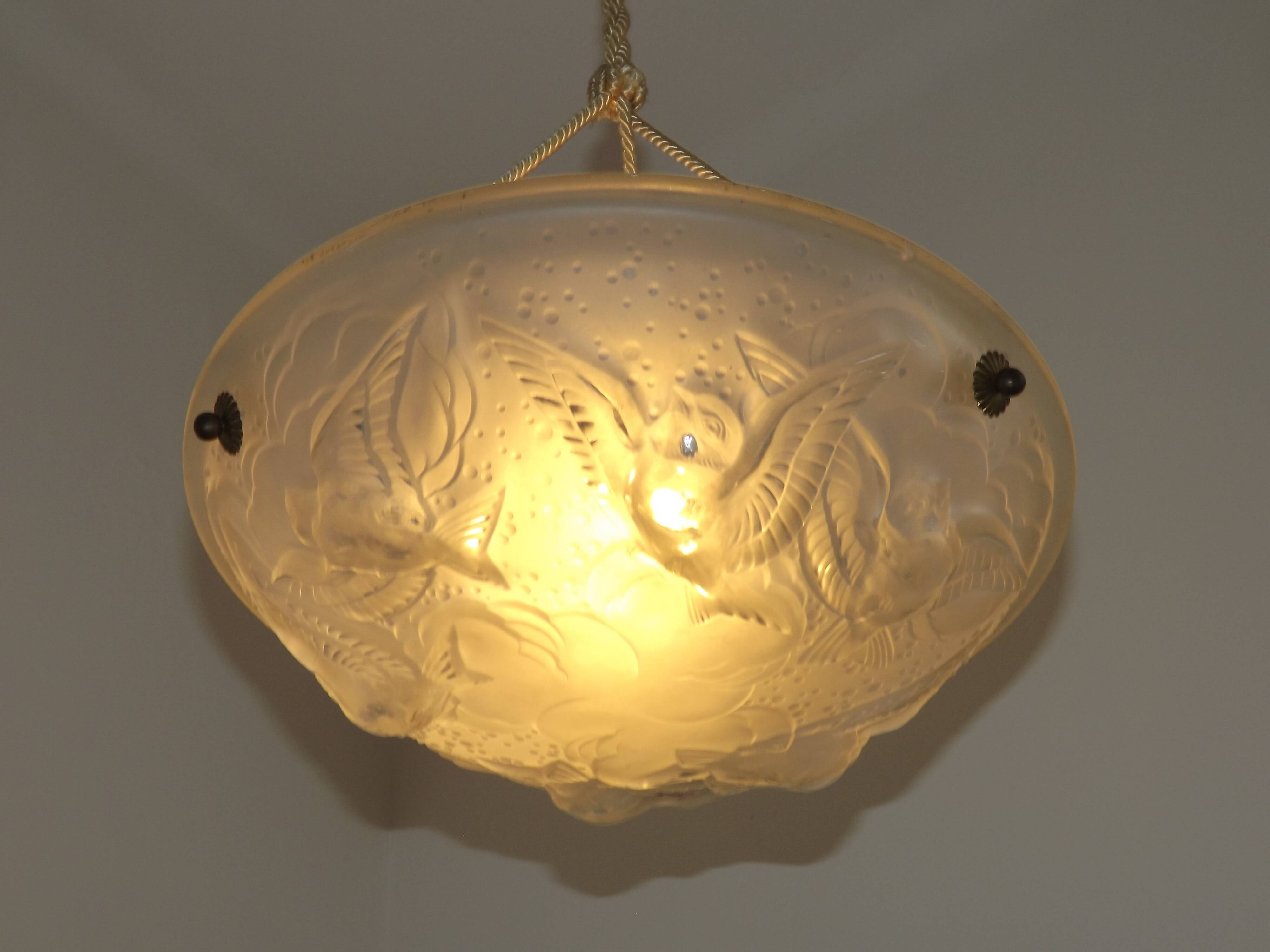 Signed Muller Frères Lunéville Art Deco Ceiling Light Flying Bird Detail