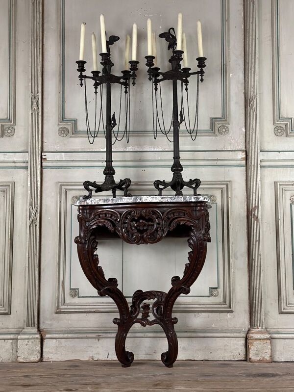 Console Louis XV en bois sculpté, marbre gris des Ardennes, XVIIIème siècle