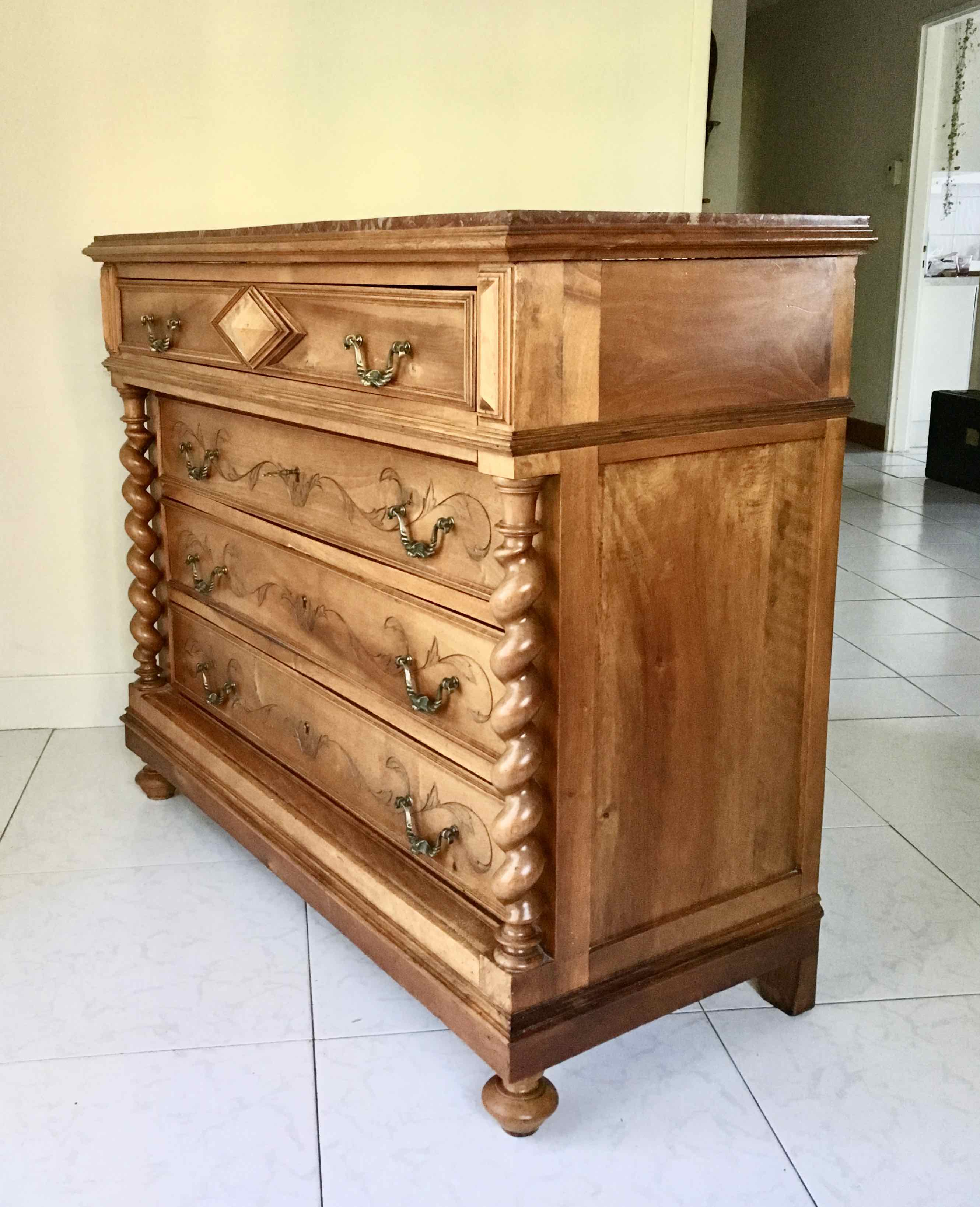 Commode en chêne et marbre rose années 50