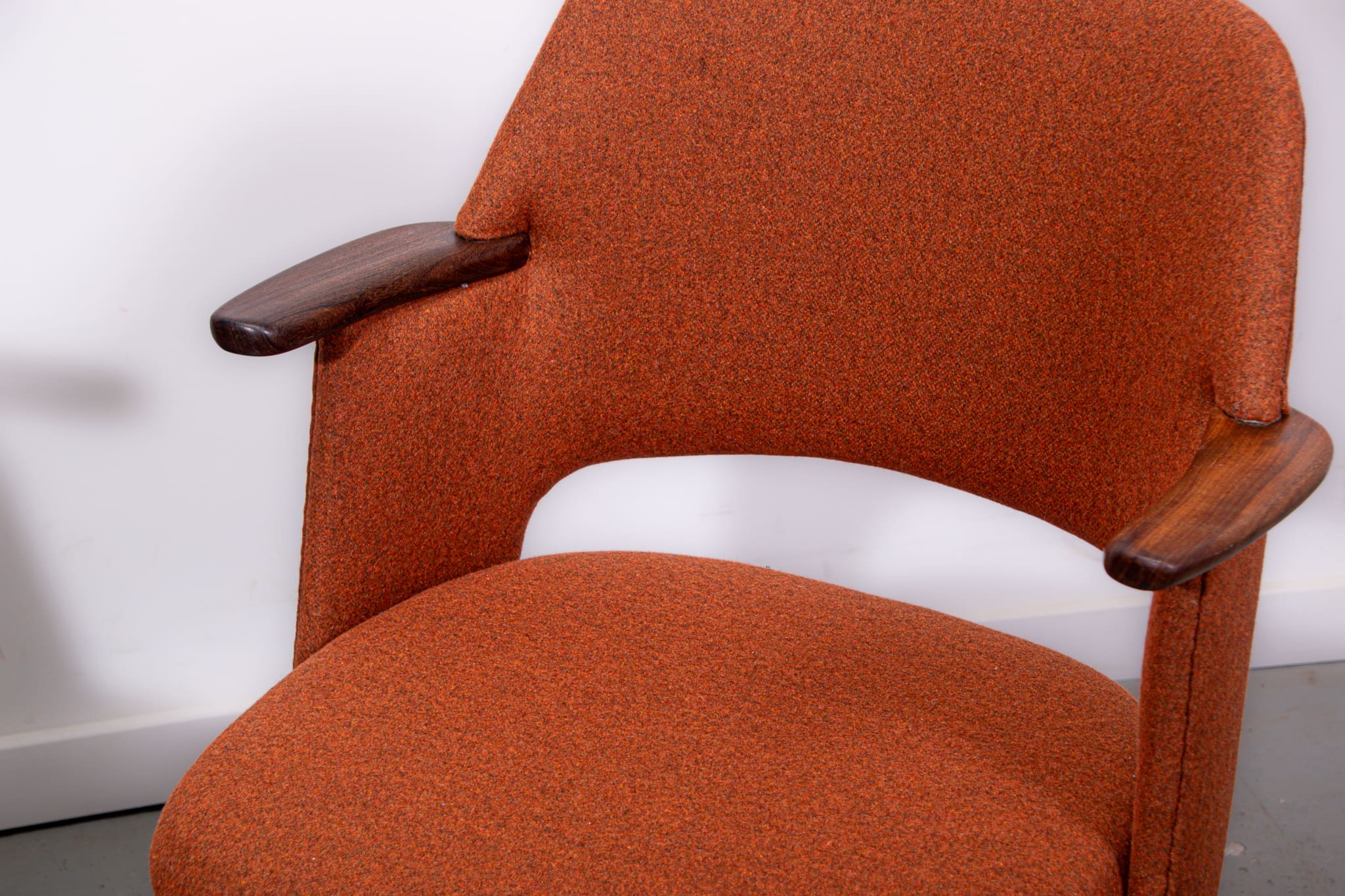 FT30 chairs designed by Dutch designer Cees Braakman for Pastoe. Circa 1950
