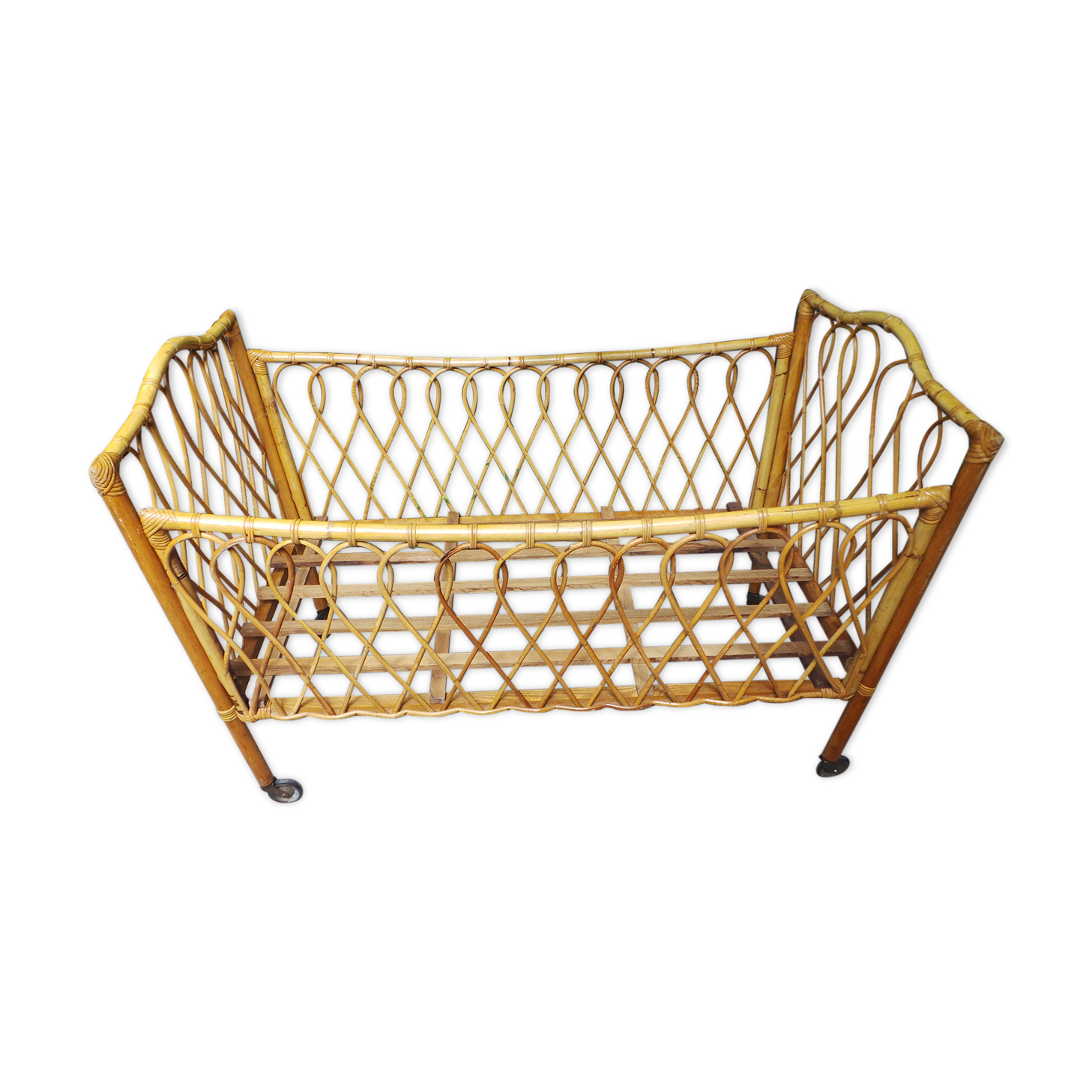Rattan crib of the 50s