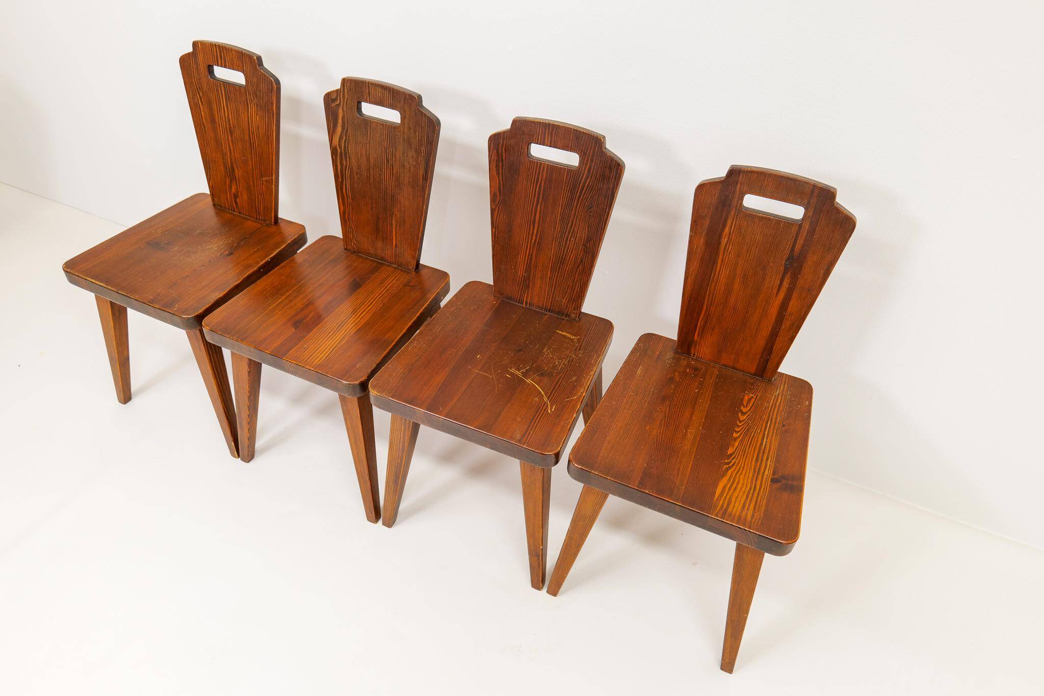 Chaises de salle à manger modernes suédoises en pin attribuées à Bo Fjaestad, années 1940