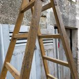 Double painter's scale in its original patina