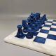 Jeu d'échecs en albâtre de Volterra bleu et blanc fabriqué à la main, années 1970