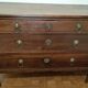 Jumping chest of drawers with 3 drawers in solid walnut, Restoration style.