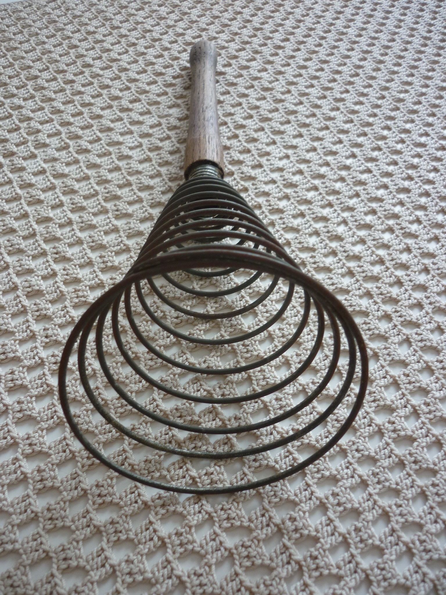 Fouet de cuisine ancien