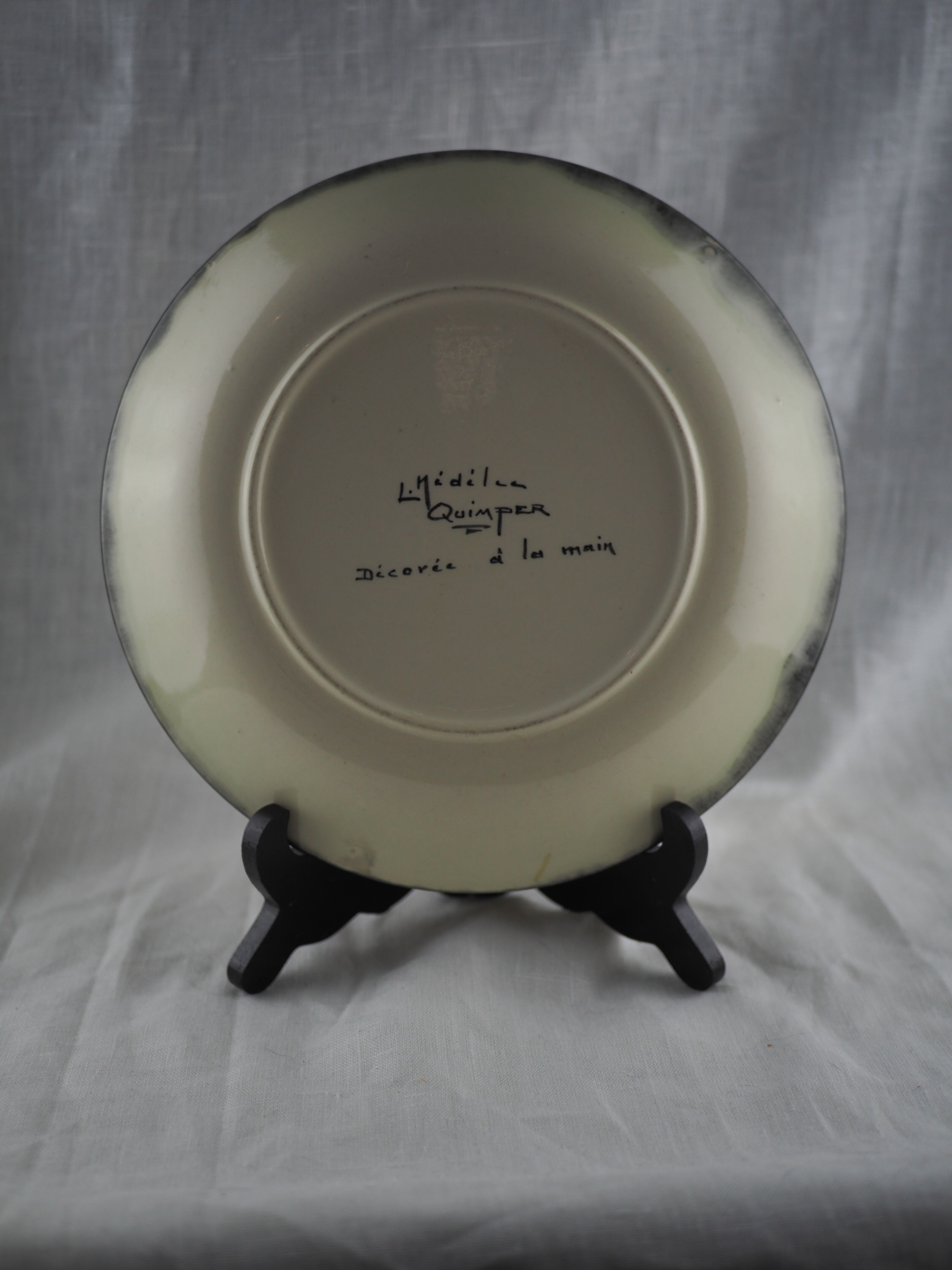 Decorative plate with ermine and stylized gorse patterns - Louis Nédellec - 60s / 70s