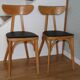 2 chaises Jurasiège hêtre clair skaï noir