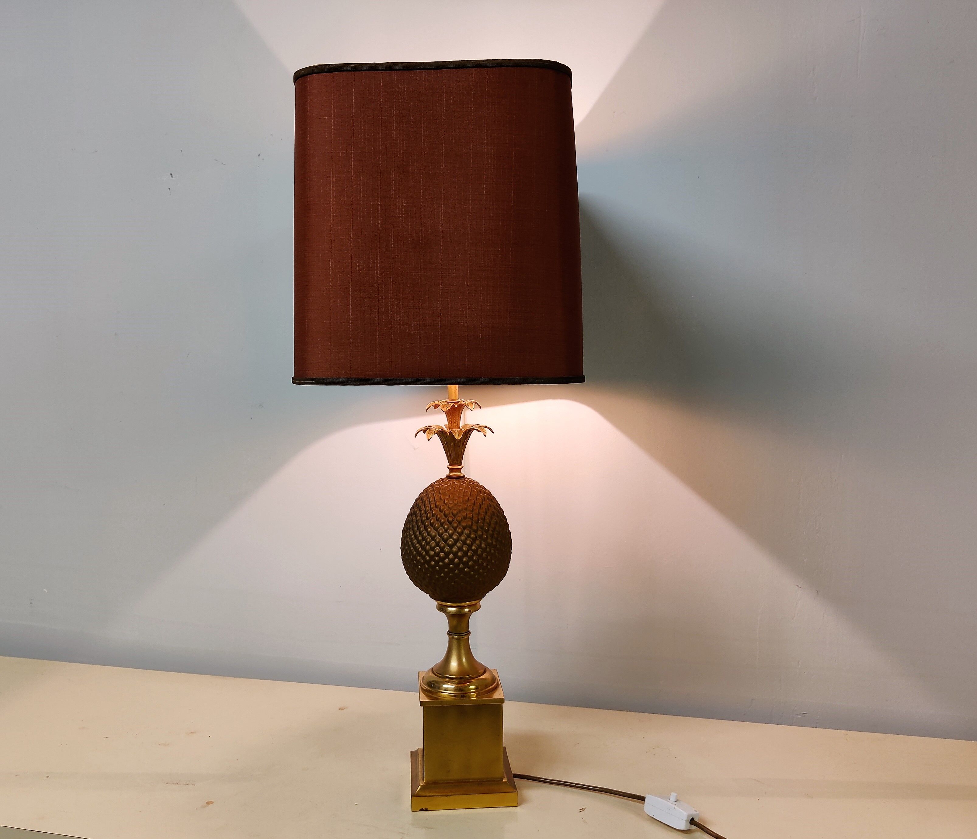 Brass pineapple table lamp, 1970s