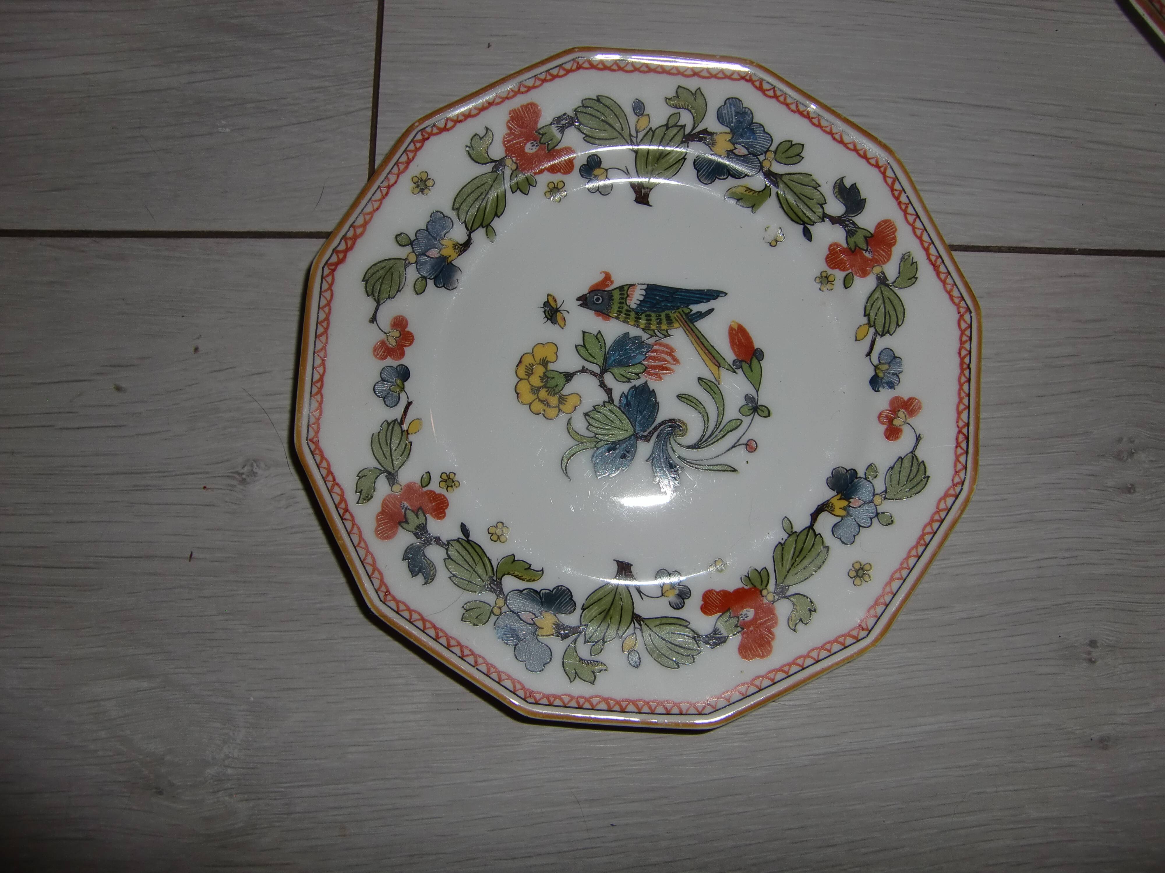 Lot de 9 petites assiettes à dessert des années 50