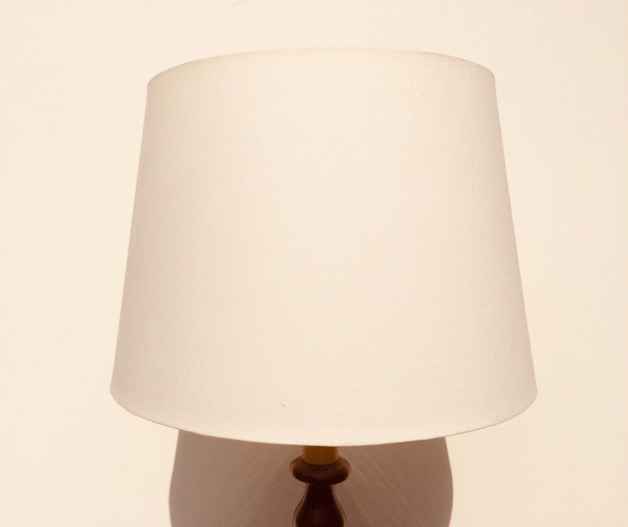 Wood-style floor lamppost